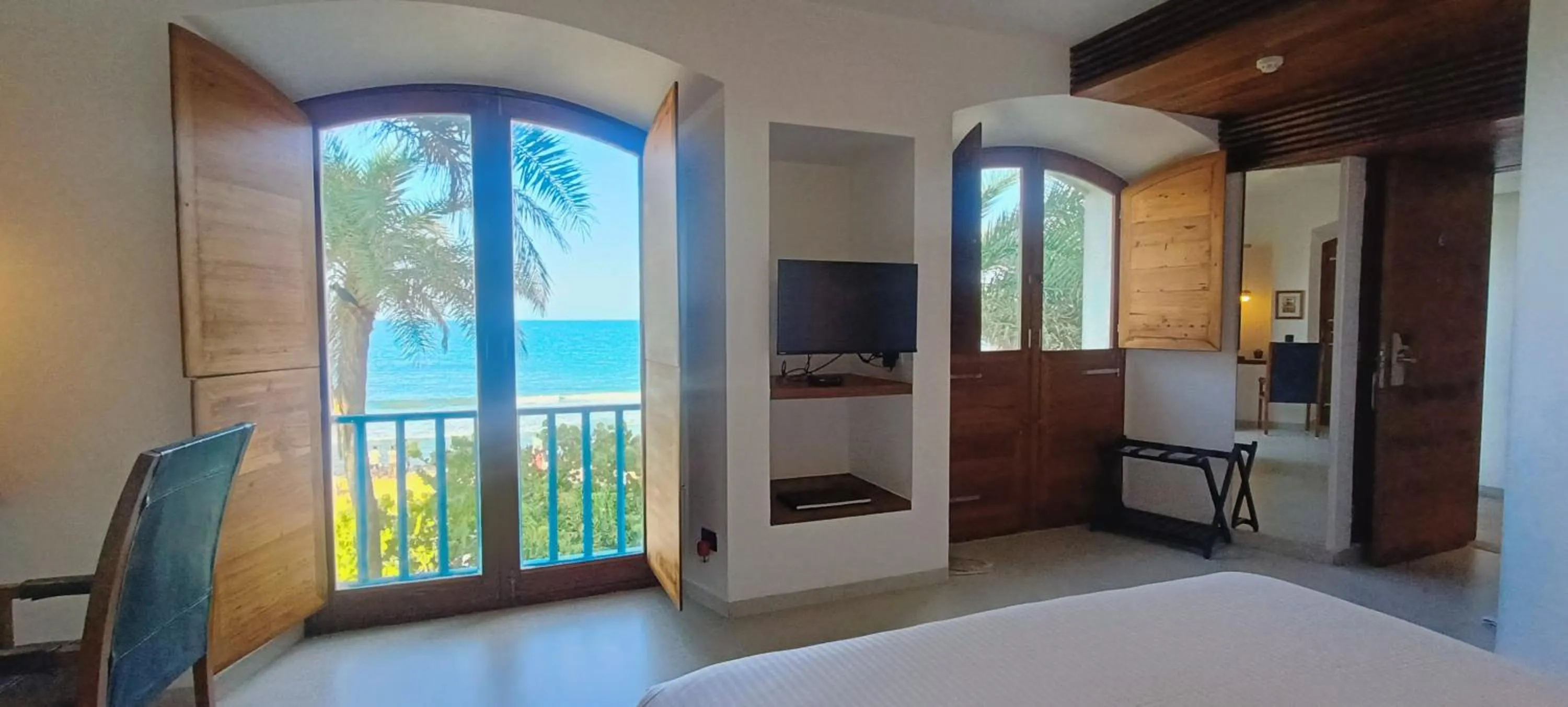 Sea view, Bed in The Promenade