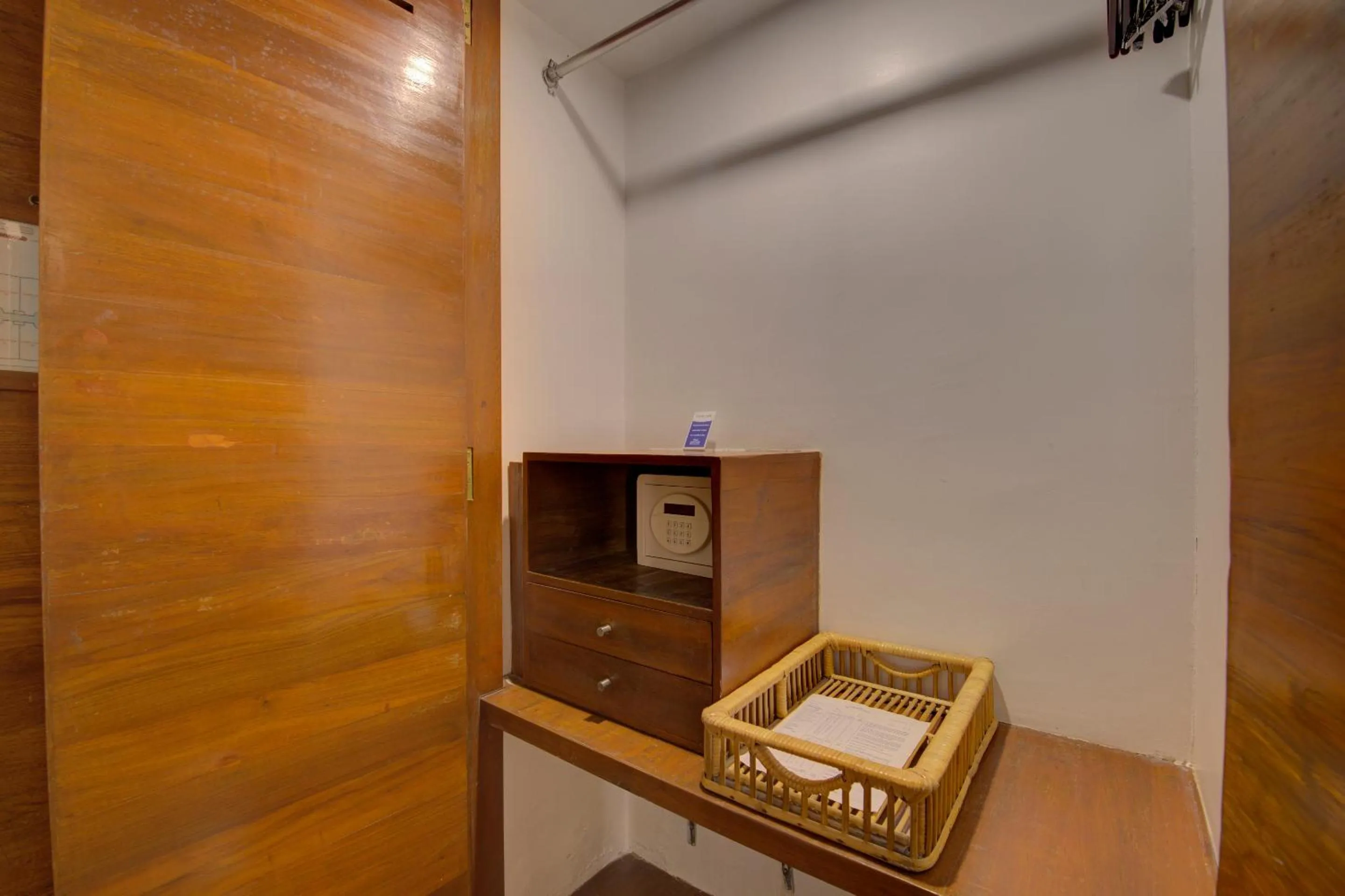 safe in The Promenade