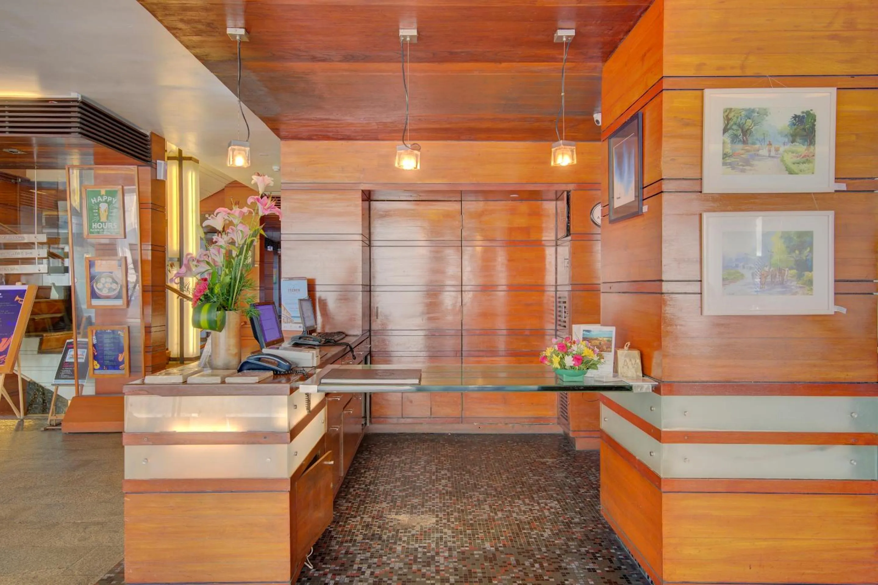 Facade/entrance in The Promenade