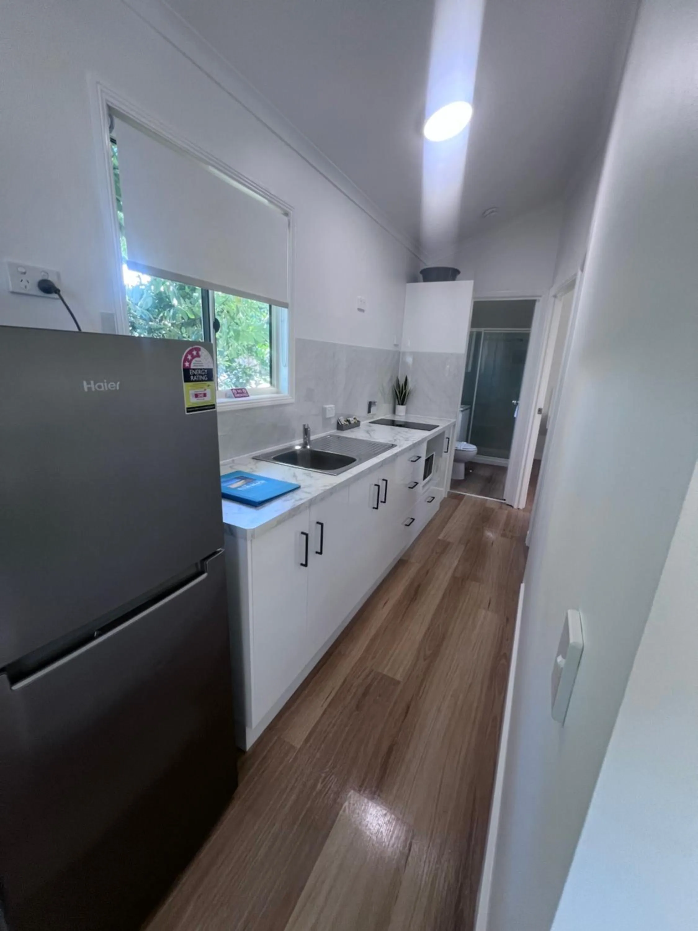 Kitchen or kitchenette in Ellis Beach Oceanfront Holiday Park