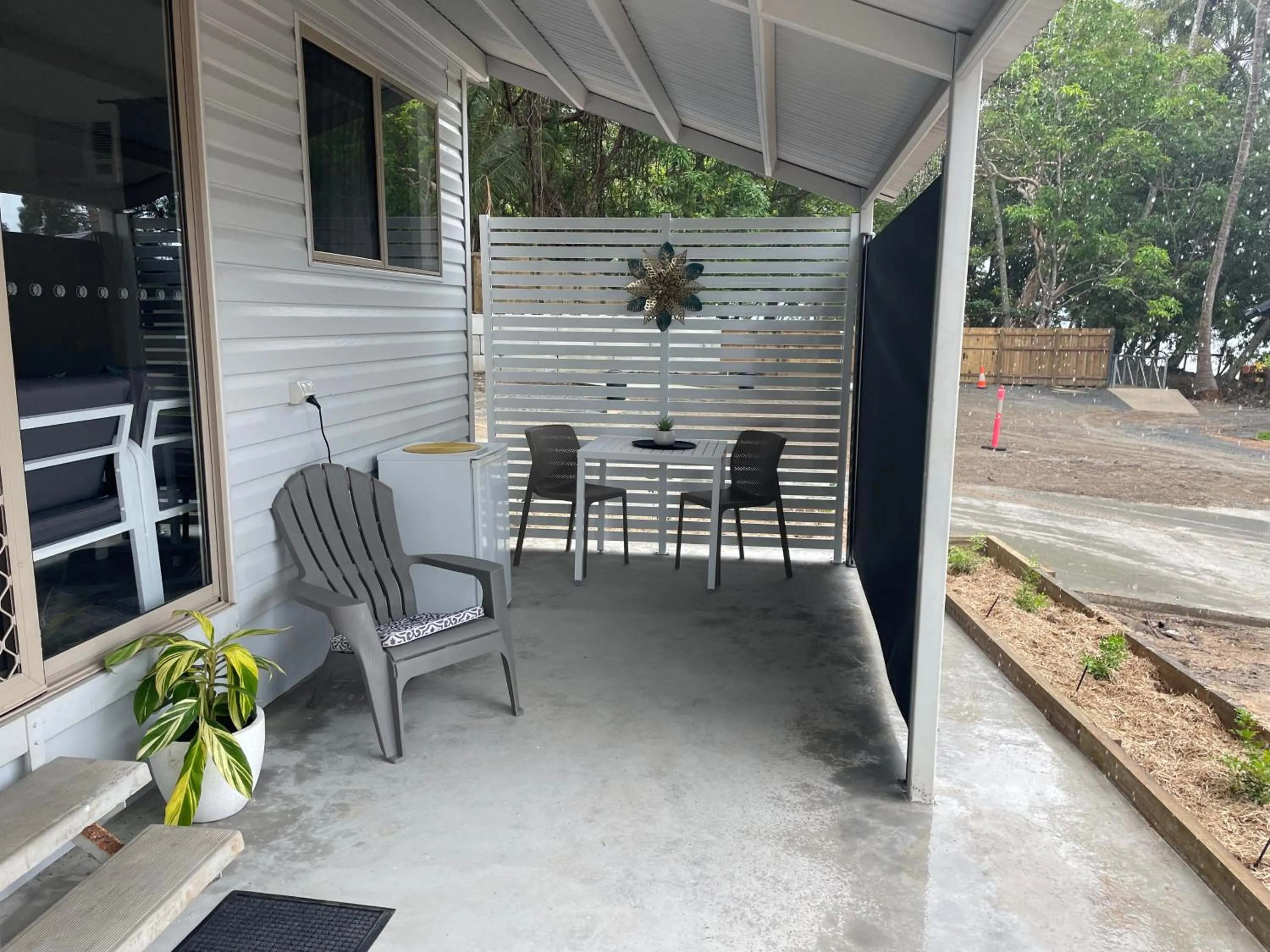 Patio in Ellis Beach Oceanfront Holiday Park