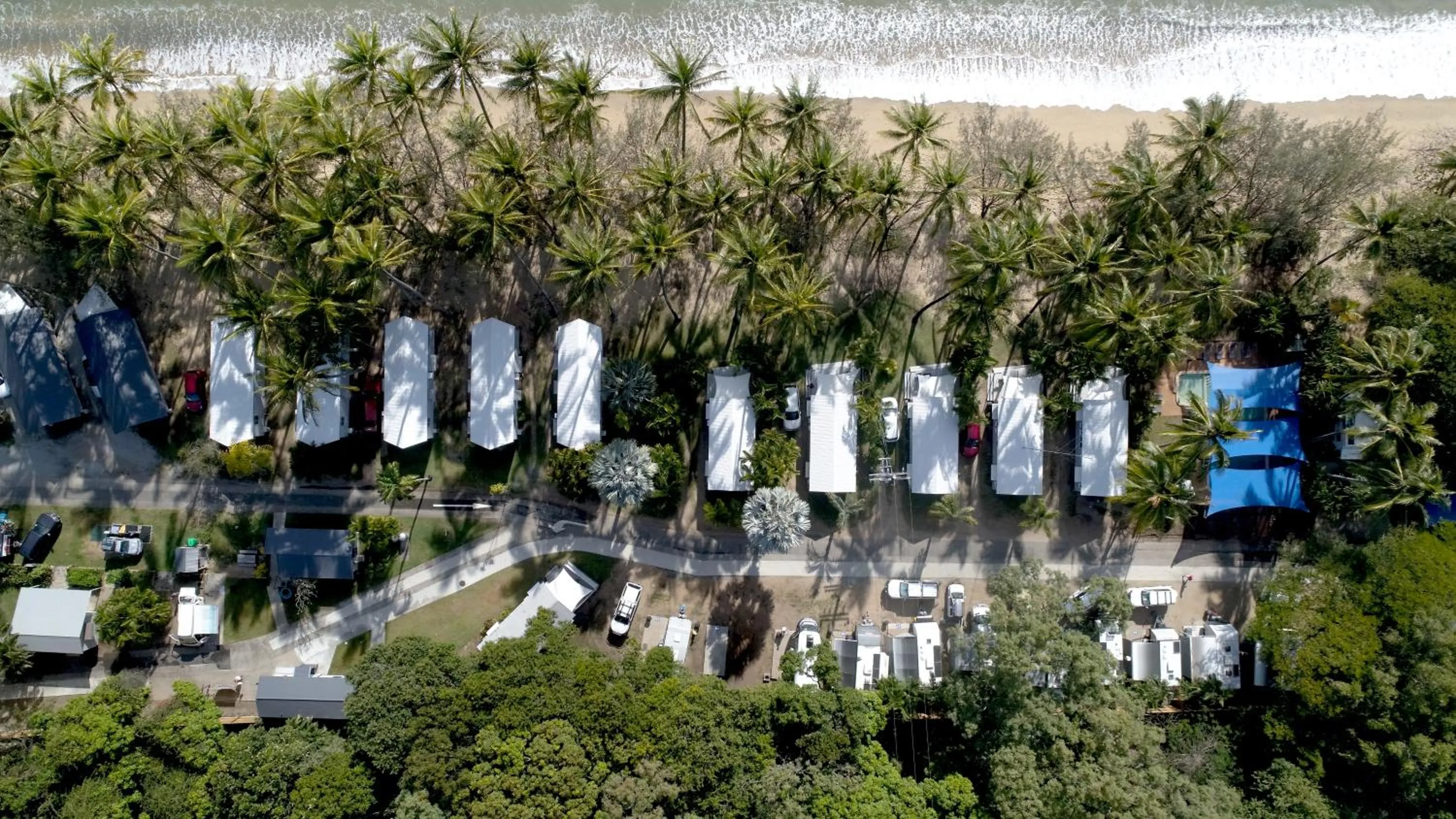 Bathroom in Ellis Beach Oceanfront Holiday Park
