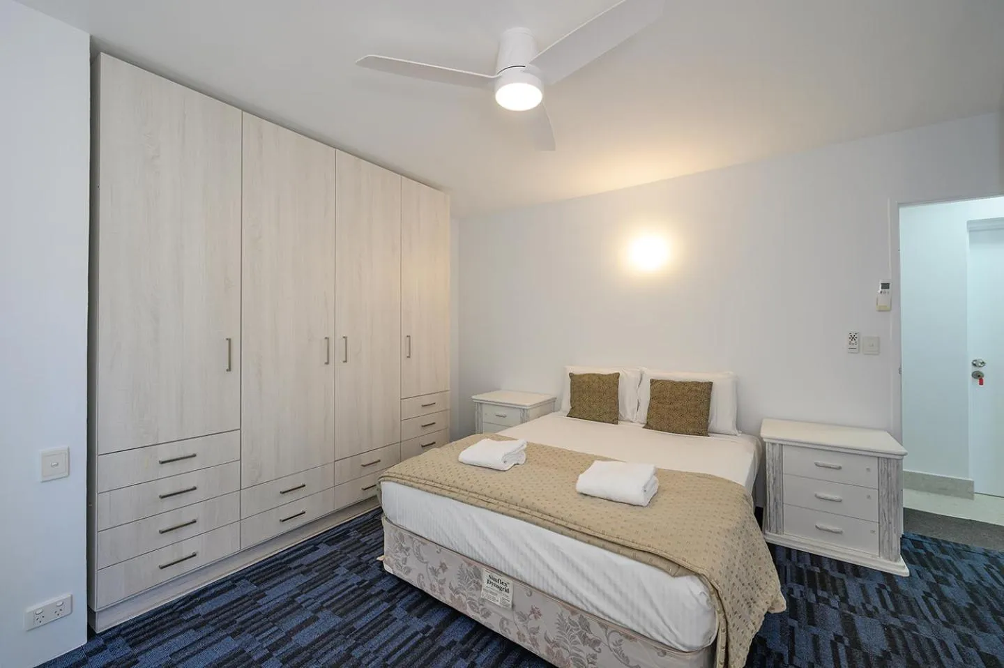 Bed in Andari Holiday Apartments