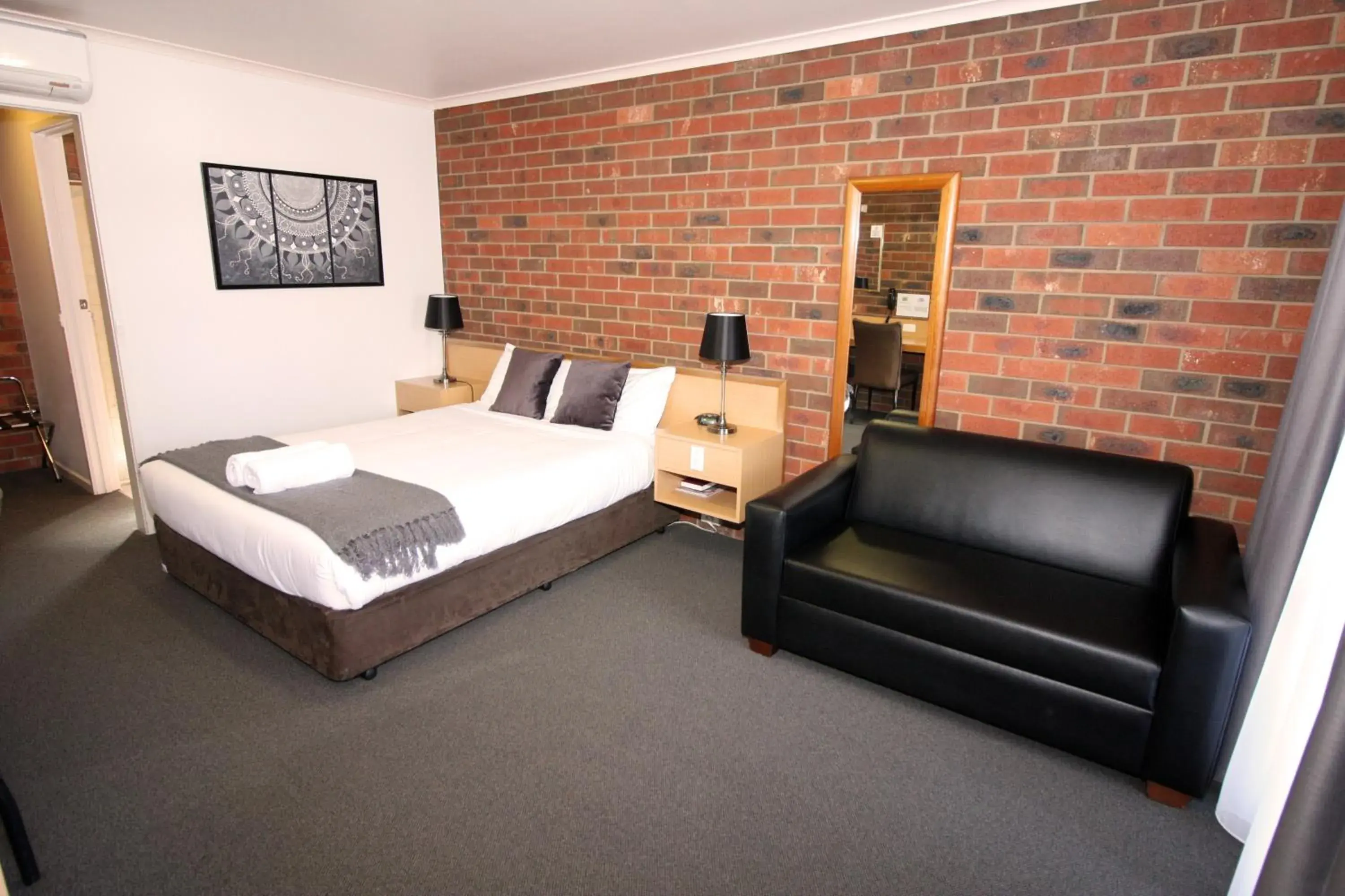 Superior Queen Room in Pevensey Motor Lodge Superior Queen Room in Pevensey Motor Lodge