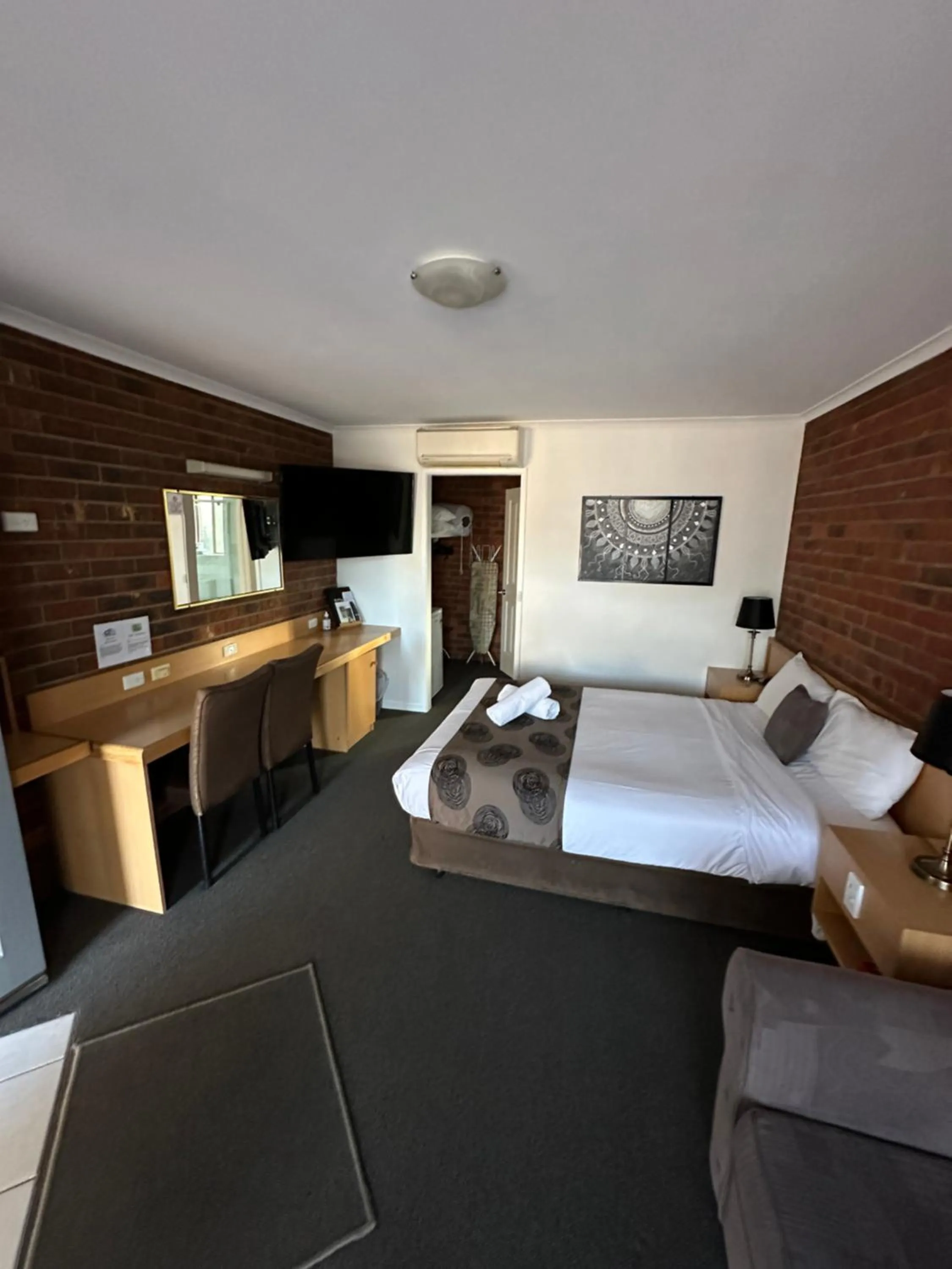 Bed in Pevensey Motor Lodge