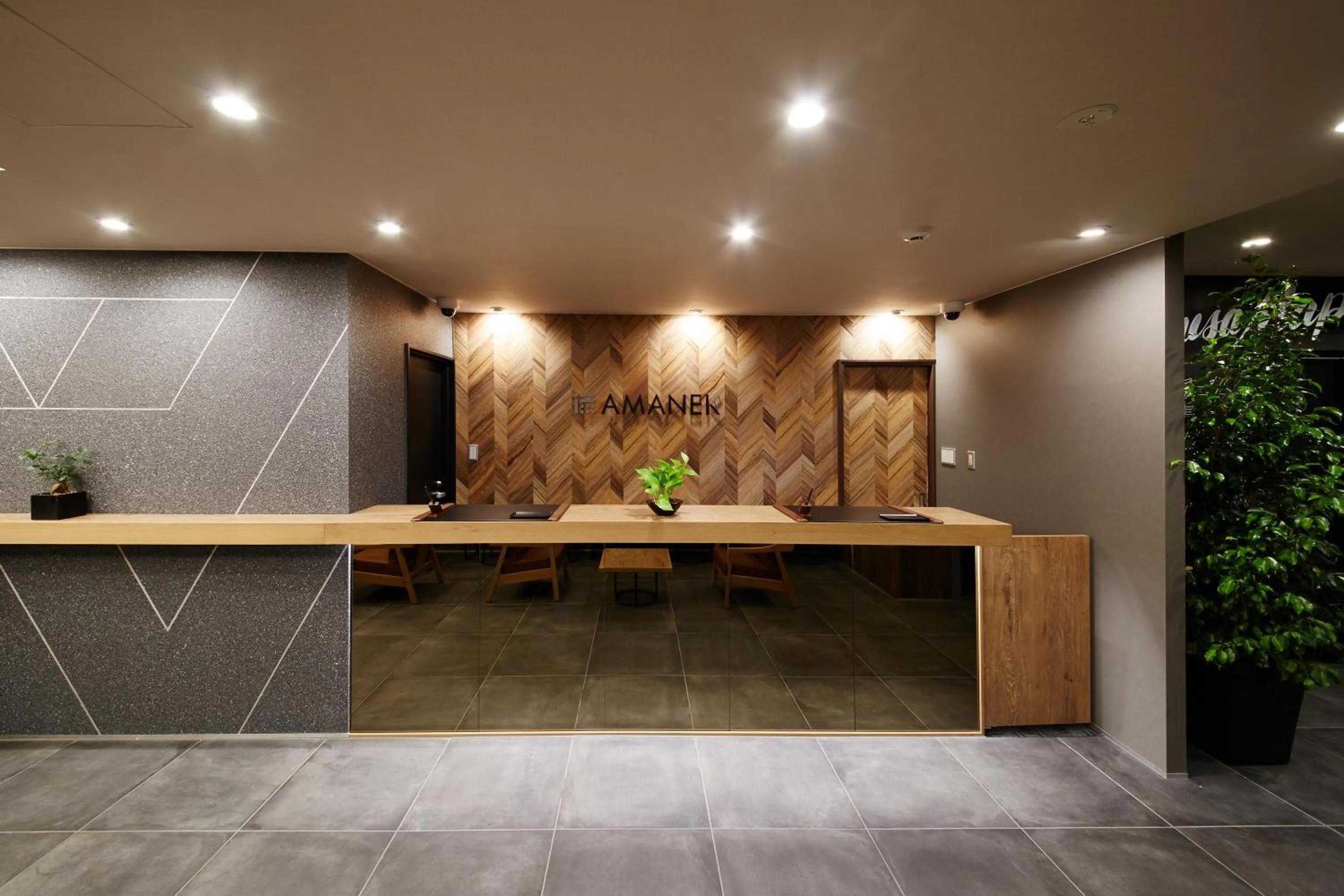 Lobby or reception in HOTEL AMANEK Asakusa Ekimae