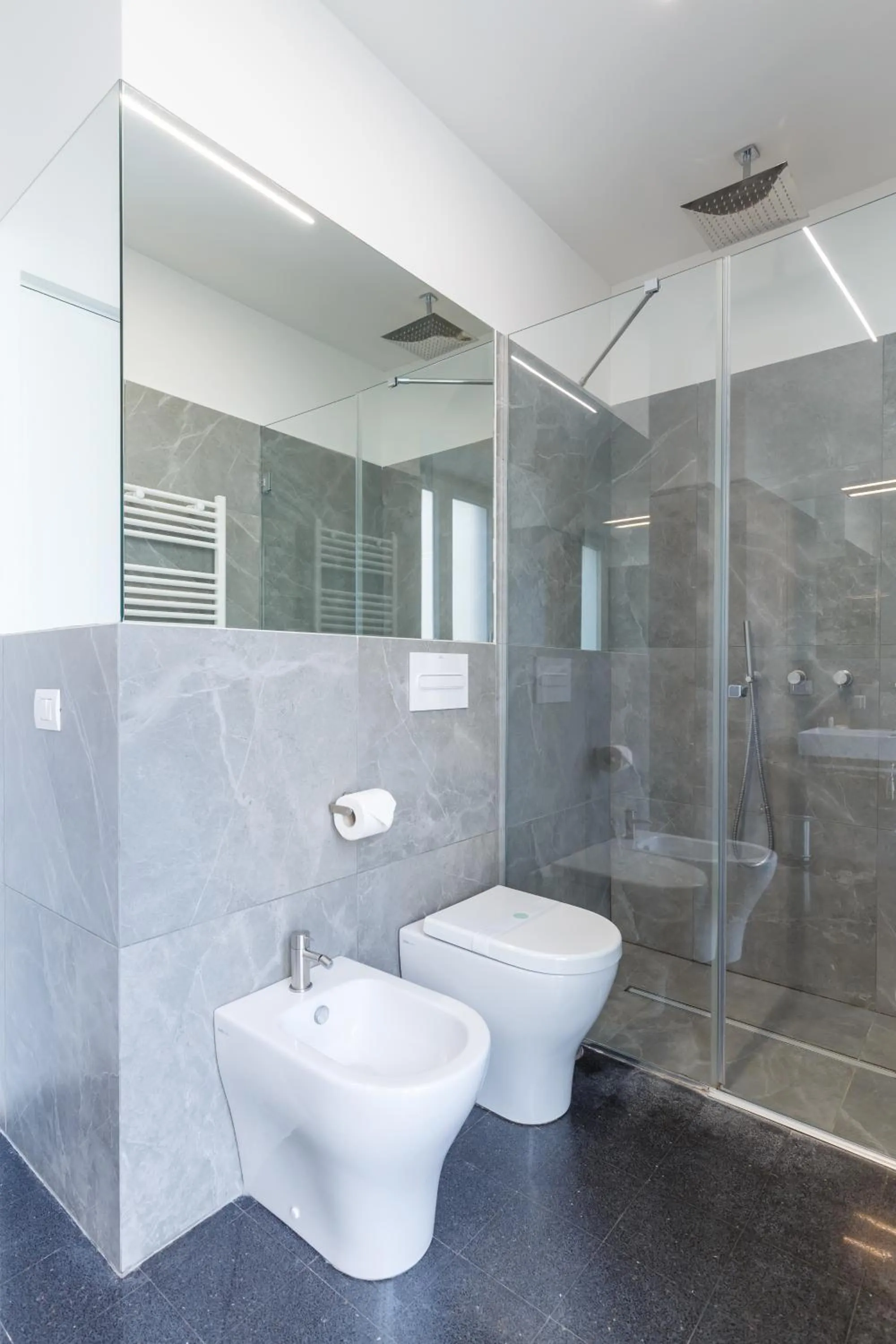 Shower in Dimora Doria d'Angri