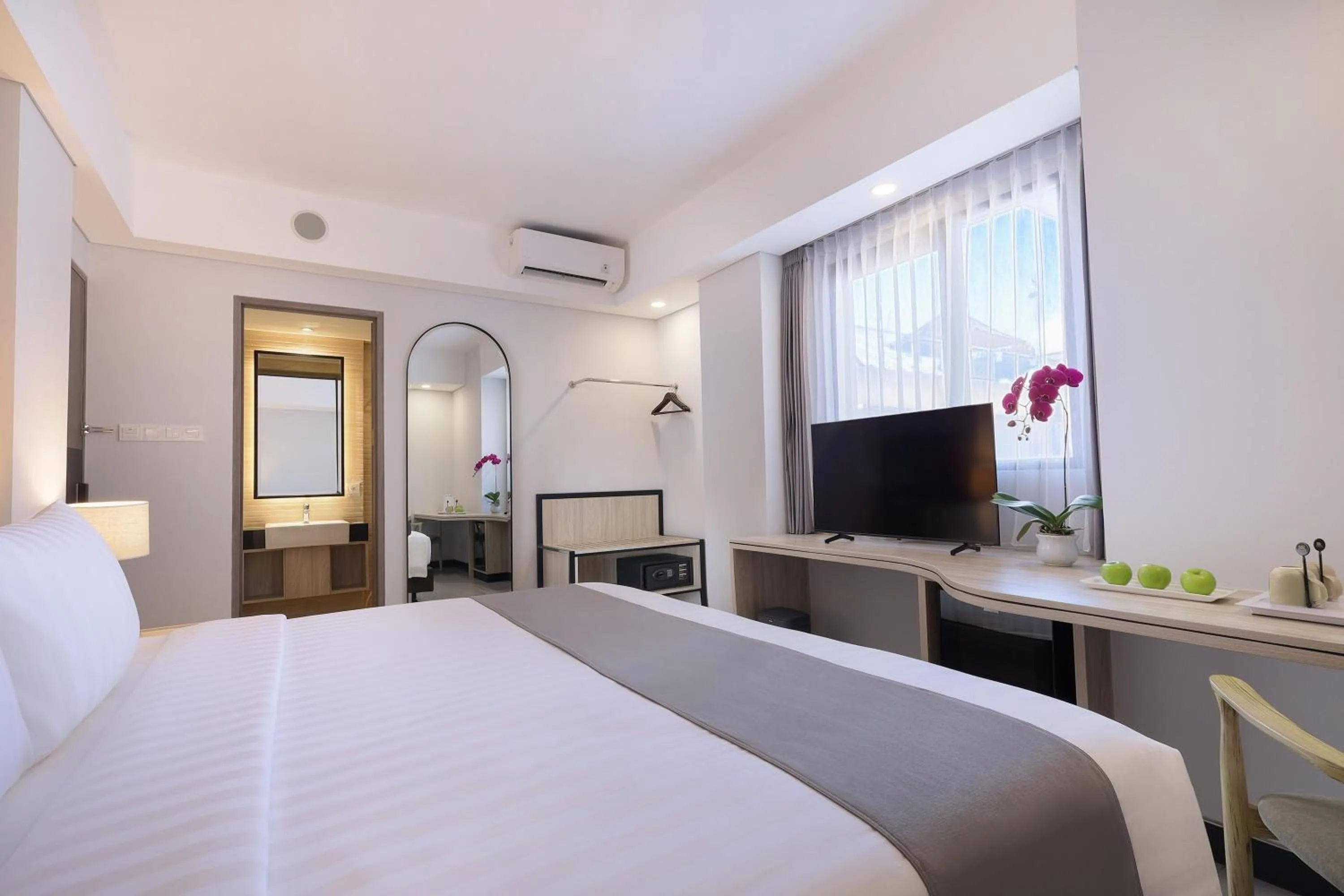 Bed in Royal Regantris Kuta