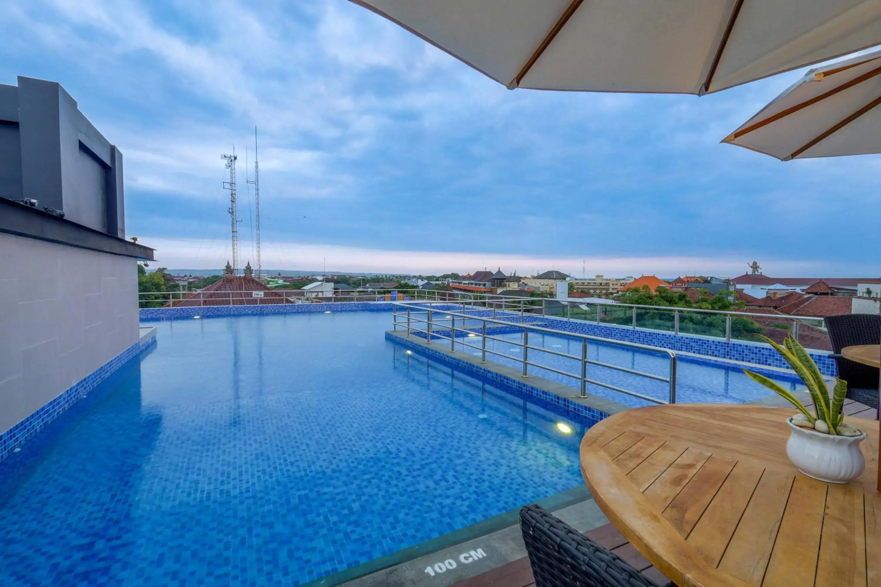 Swimming pool in Royal Regantris Kuta Swimming pool in Royal Regantris Kuta