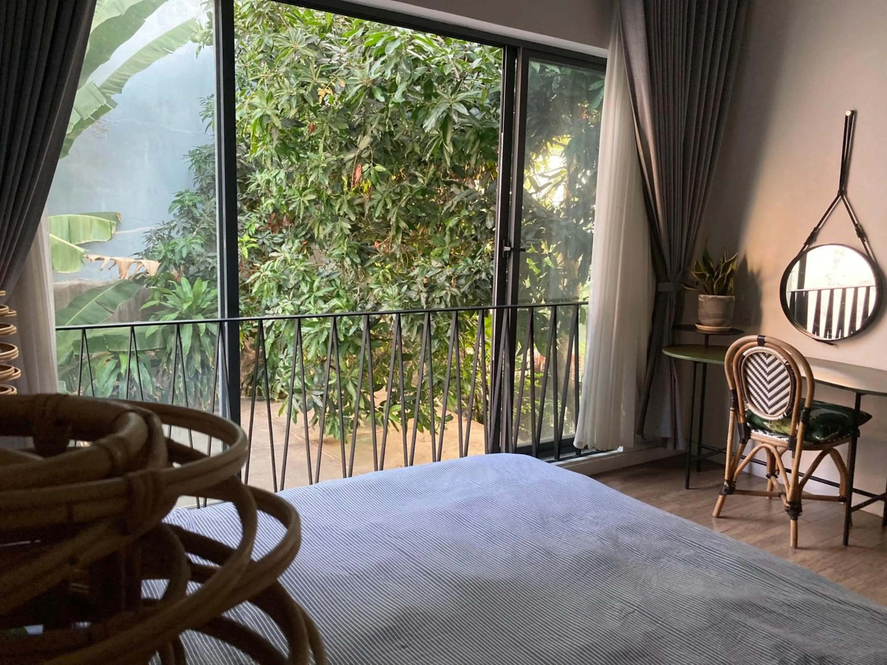 Balcony/Terrace, Bed in Green River Boutique Hotel