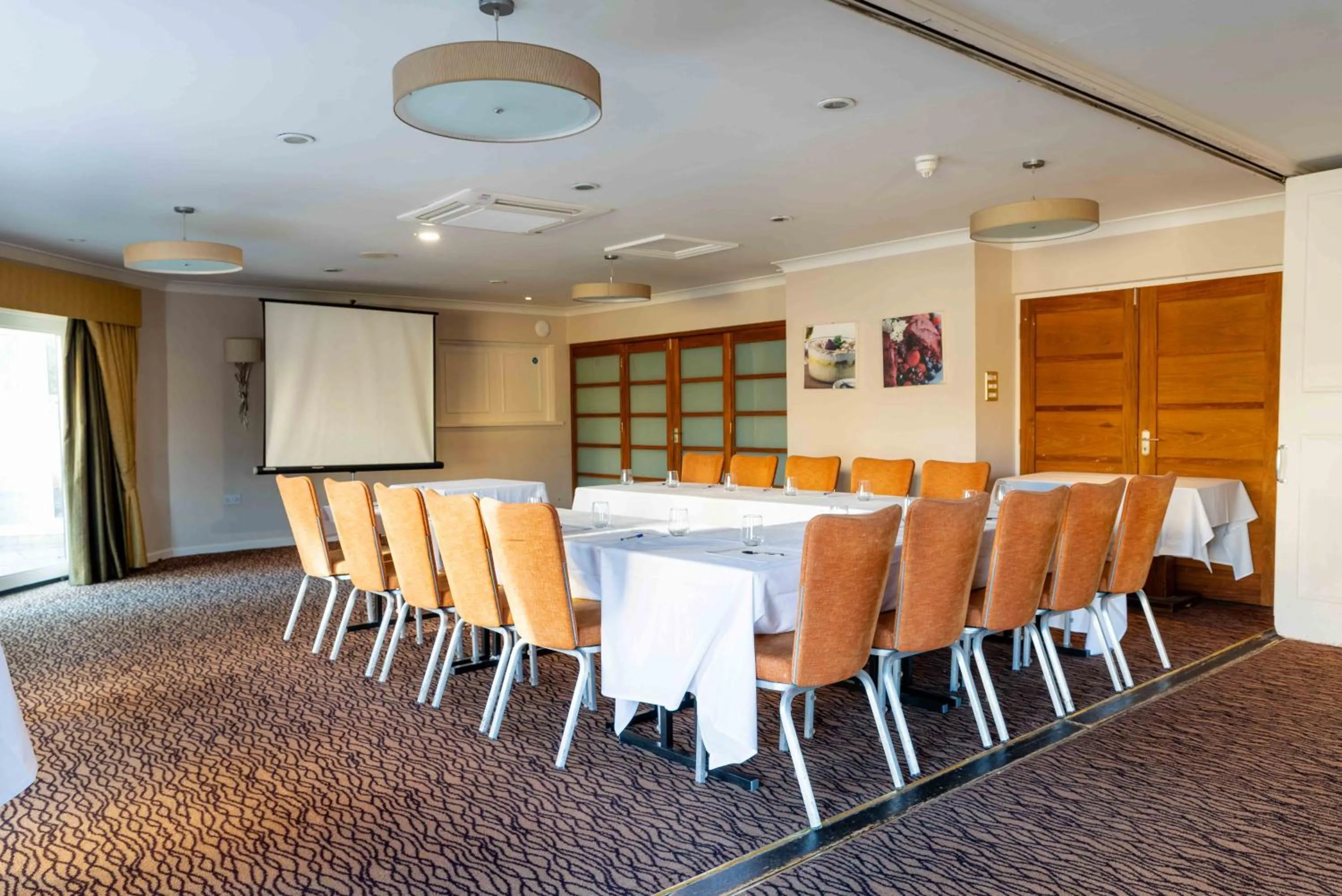 Meeting/conference room in Three Ways House Hotel