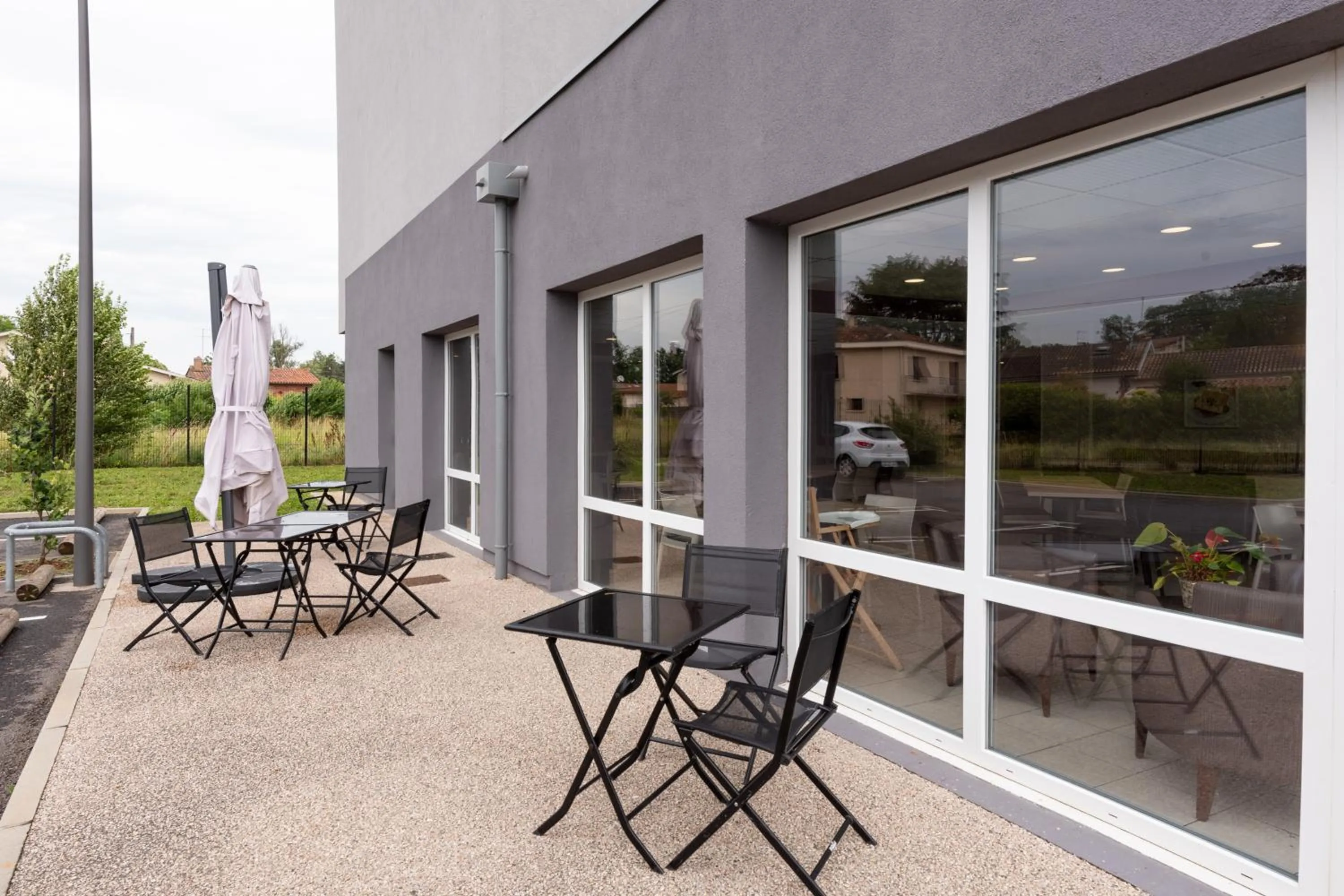 Patio in Ace Hôtel Toulouse Blagnac