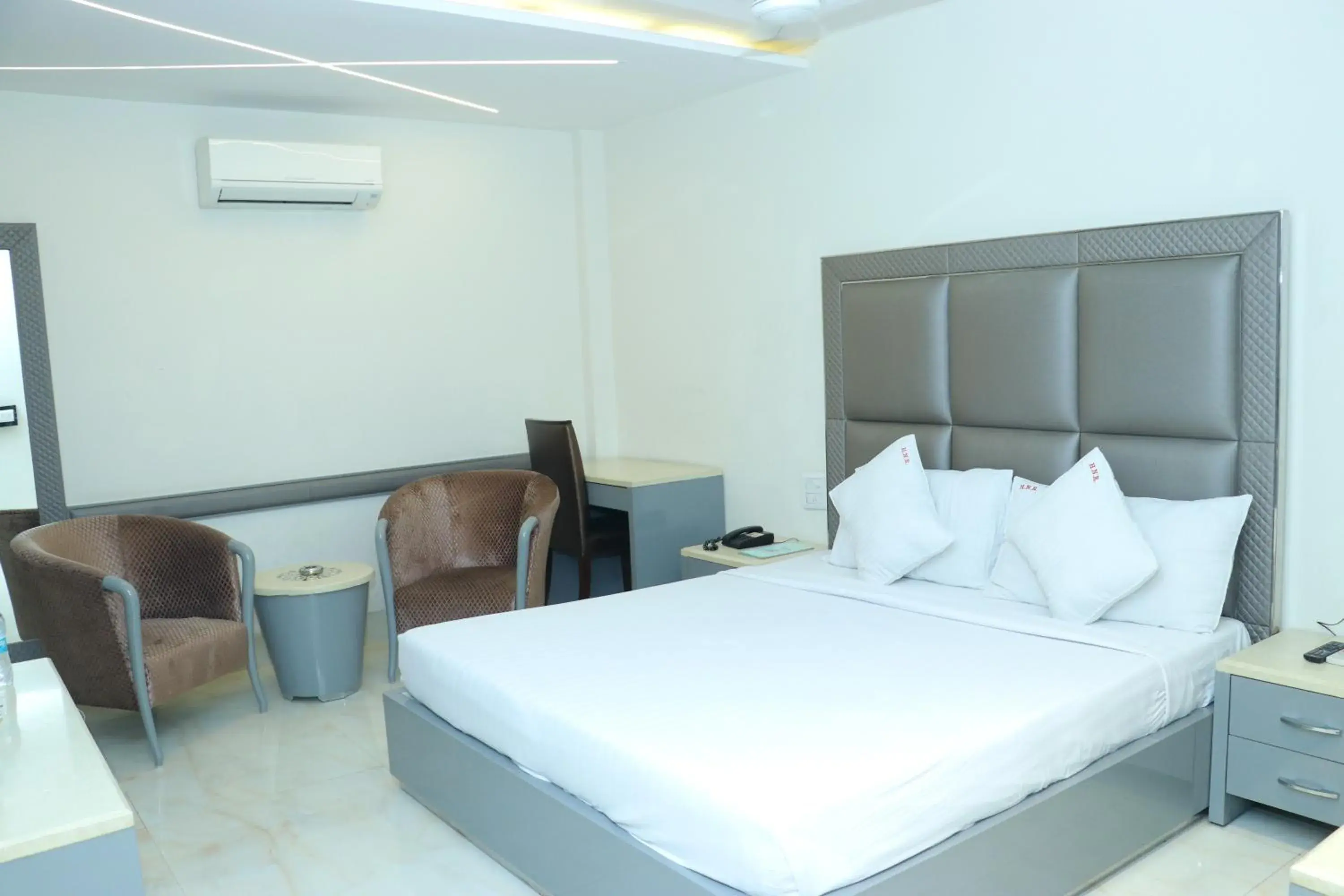 Bedroom, Bed in Nagpal Regency Bedroom, Bed in Nagpal Regency