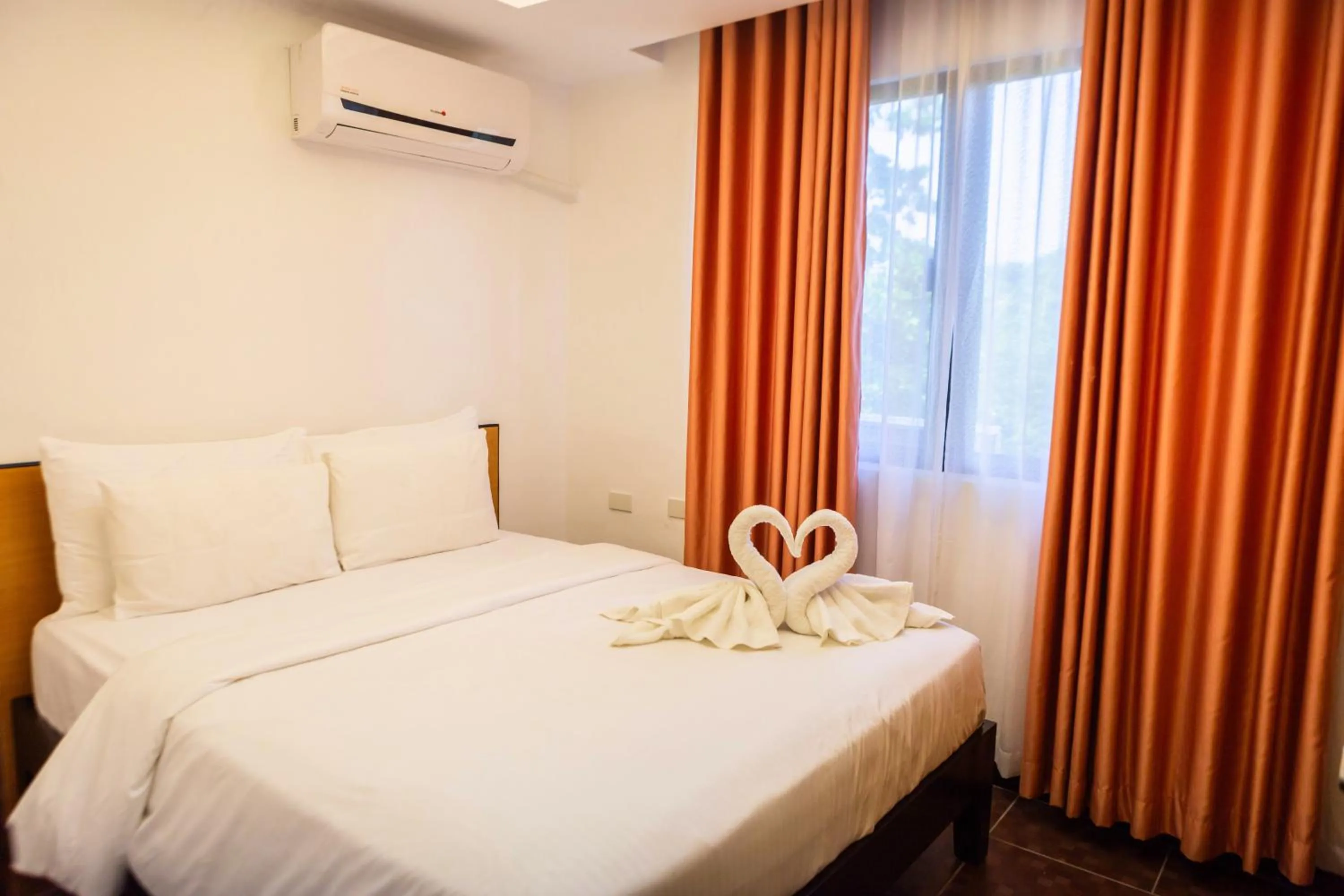 Palmbeach Resort & Spa Mactan, Cebu