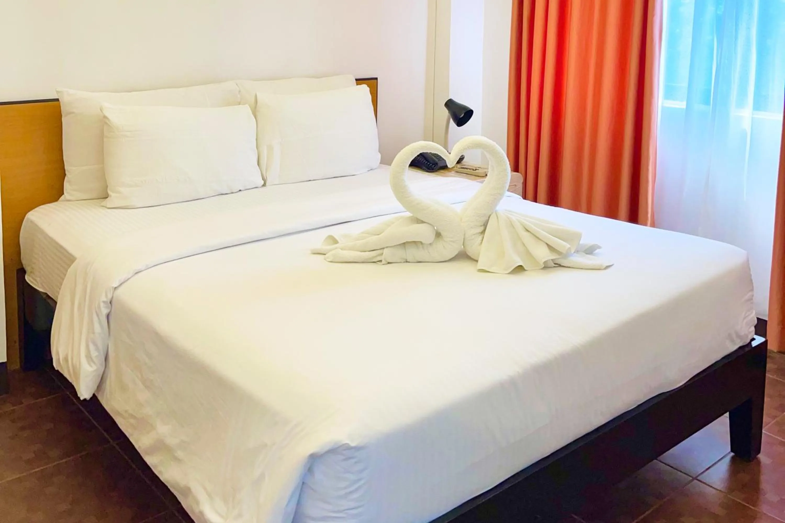 Palmbeach Resort & Spa Mactan, Cebu