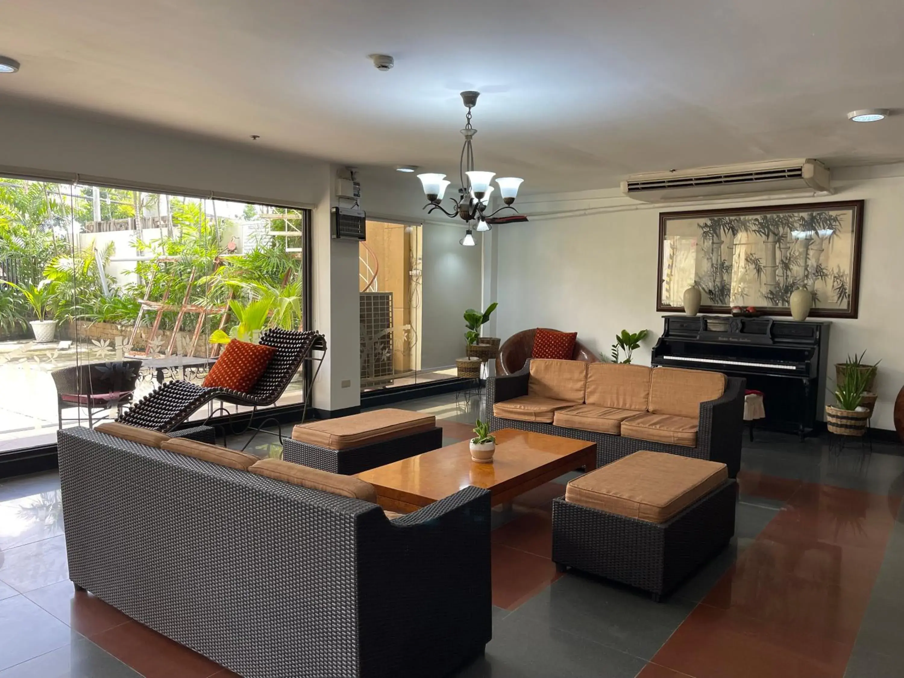 Lobby or reception in Palmbeach Resort & Spa Mactan, Cebu Lobby or reception in Palmbeach Resort & Spa Mactan, Cebu