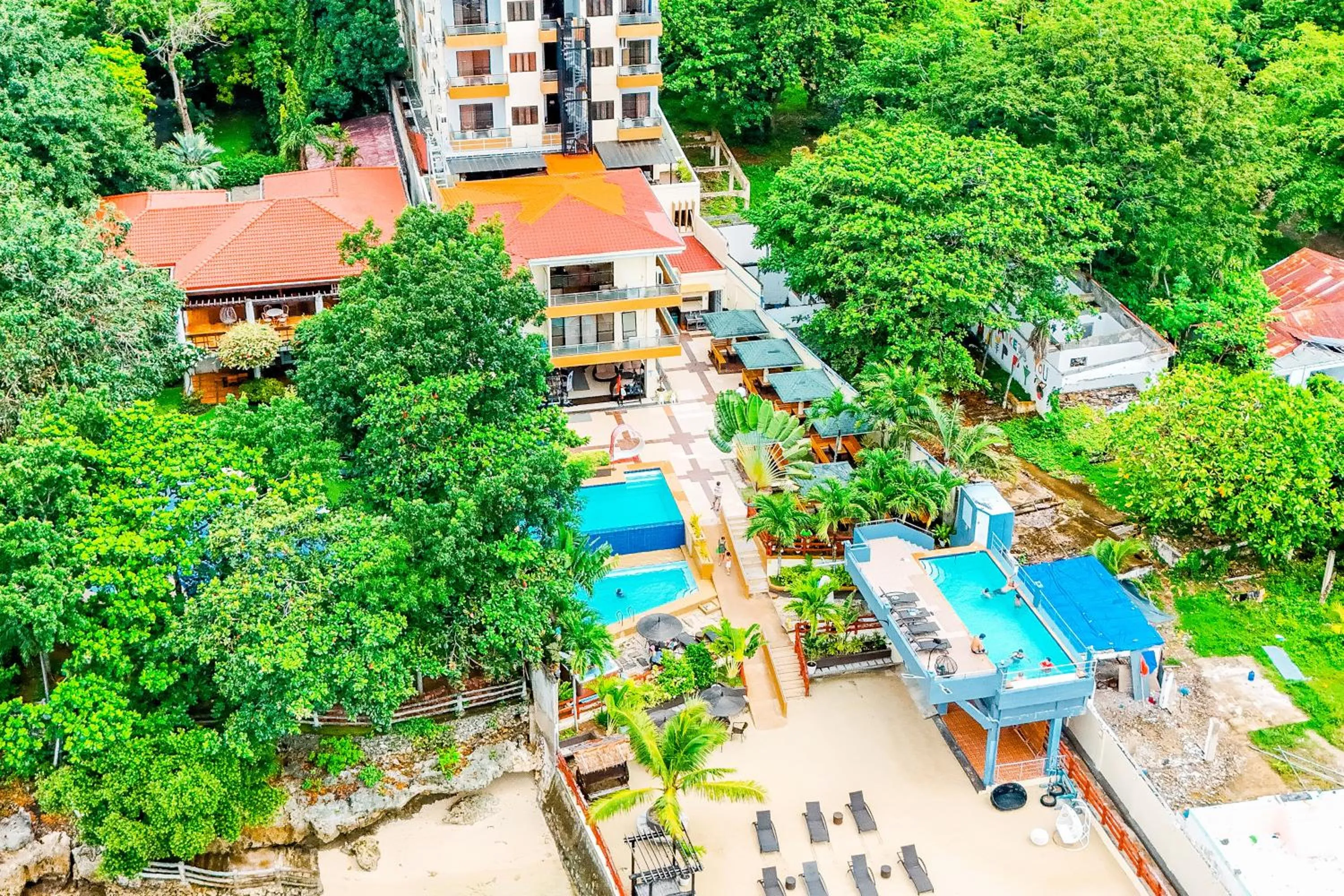 Palmbeach Resort & Spa Mactan, Cebu