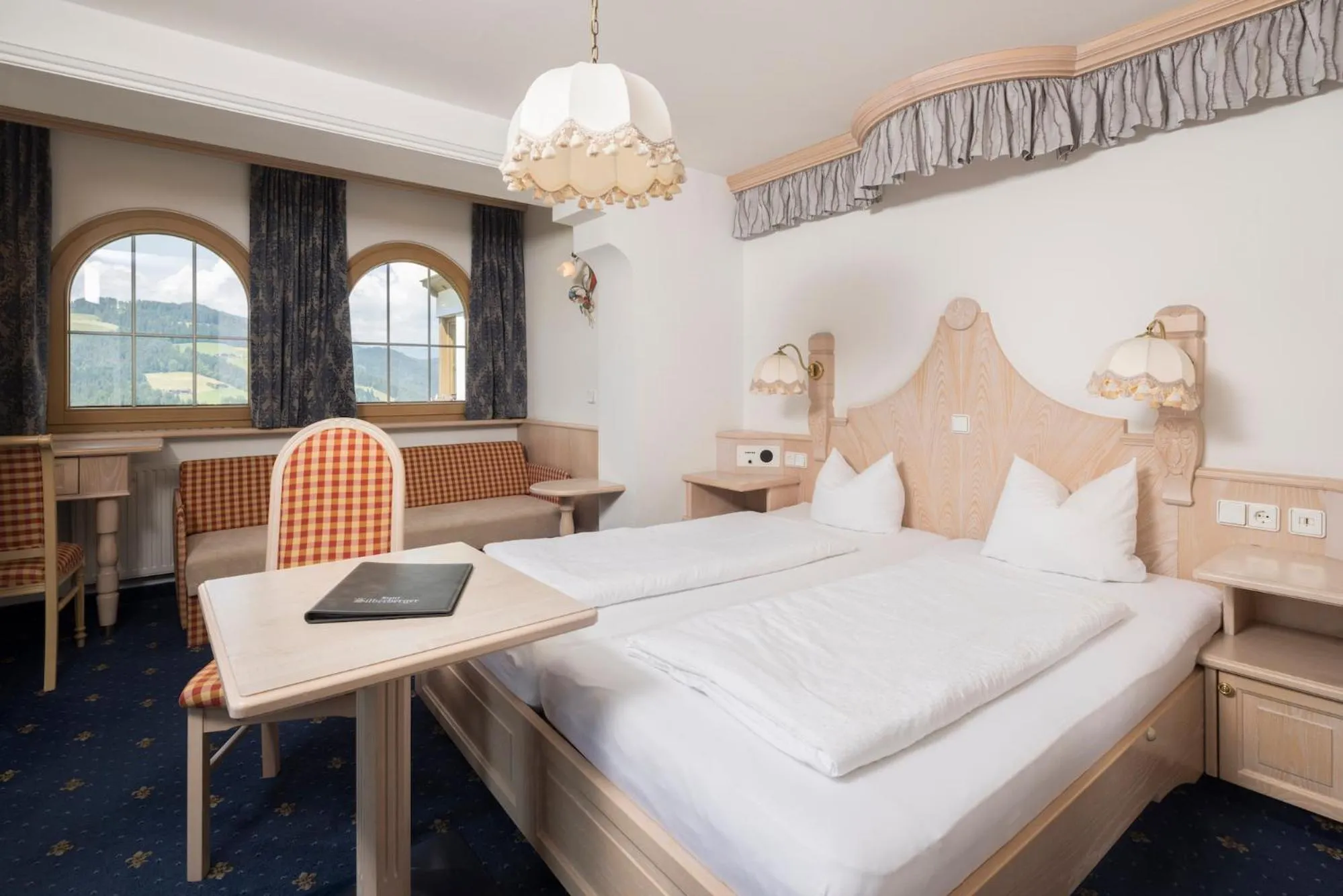 Bed in Hotel Silberberger - Wildschönau