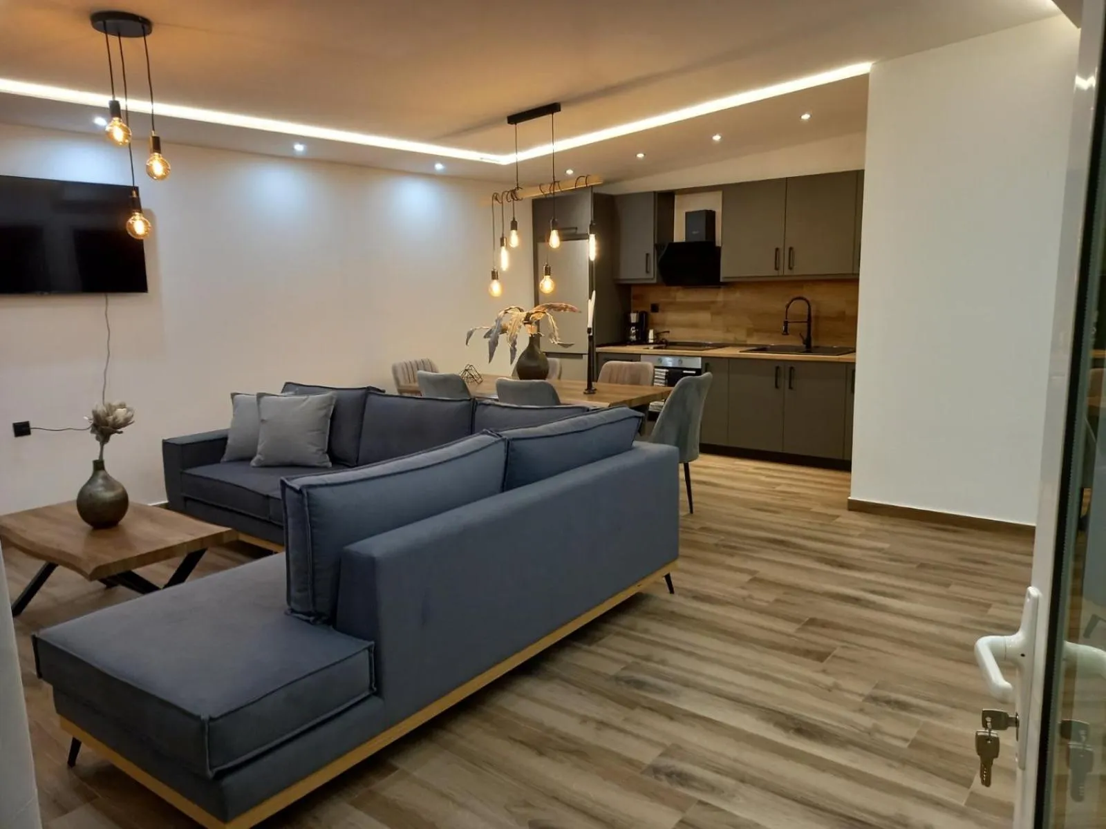 TV and multimedia in Hotel Potos