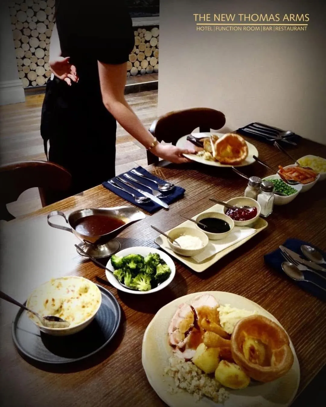 Food and drinks in Thomas Arms Hotel