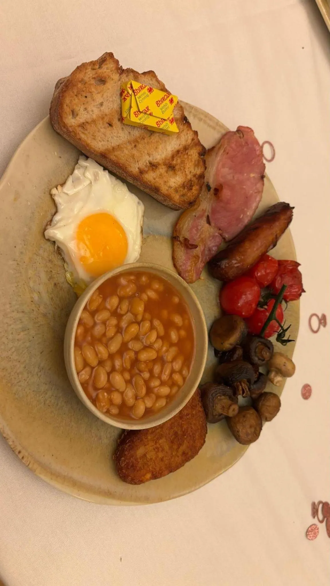 Breakfast in Thomas Arms Hotel