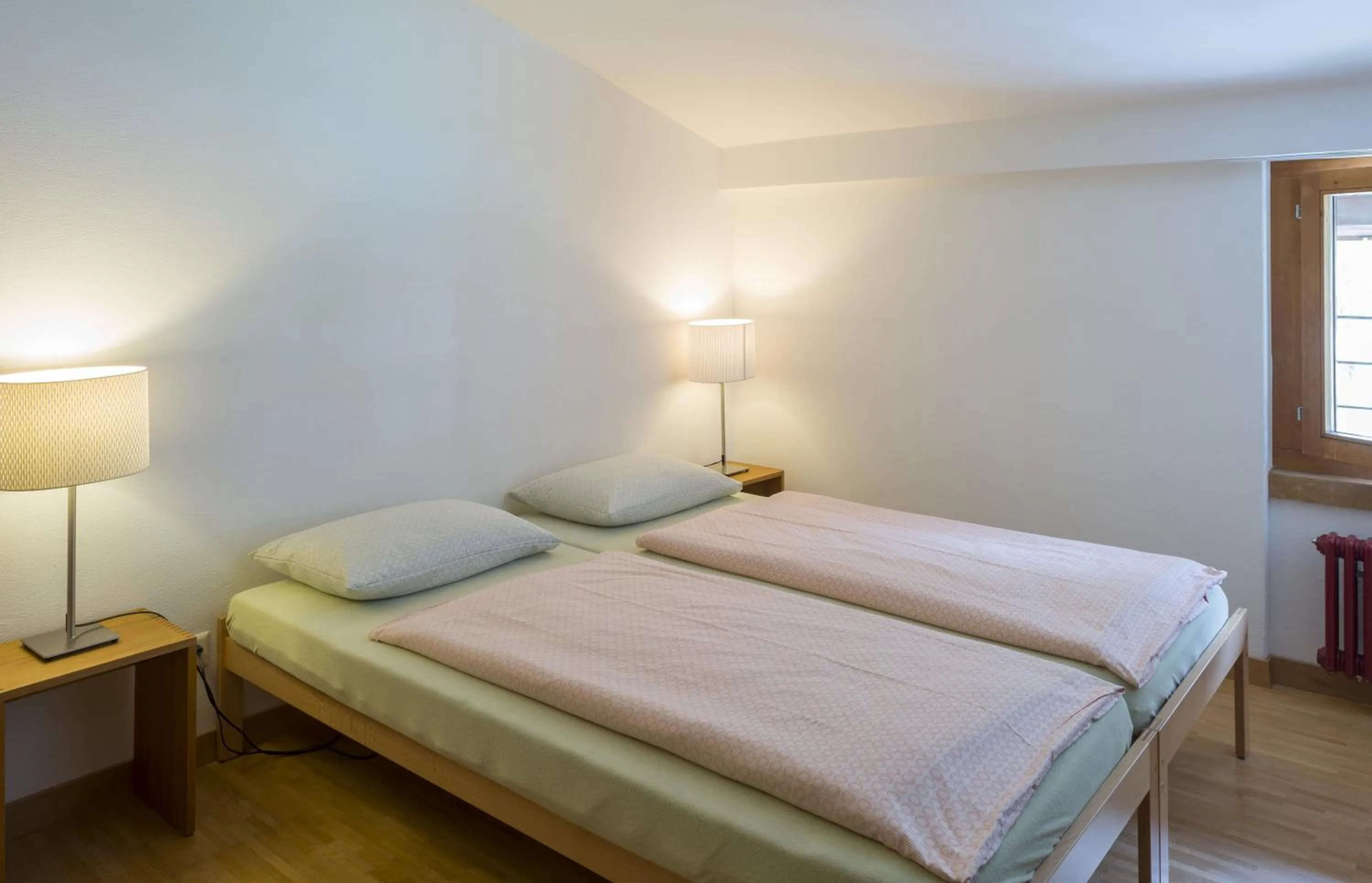 Bedroom, Bed in Pontresina Youth Hostel