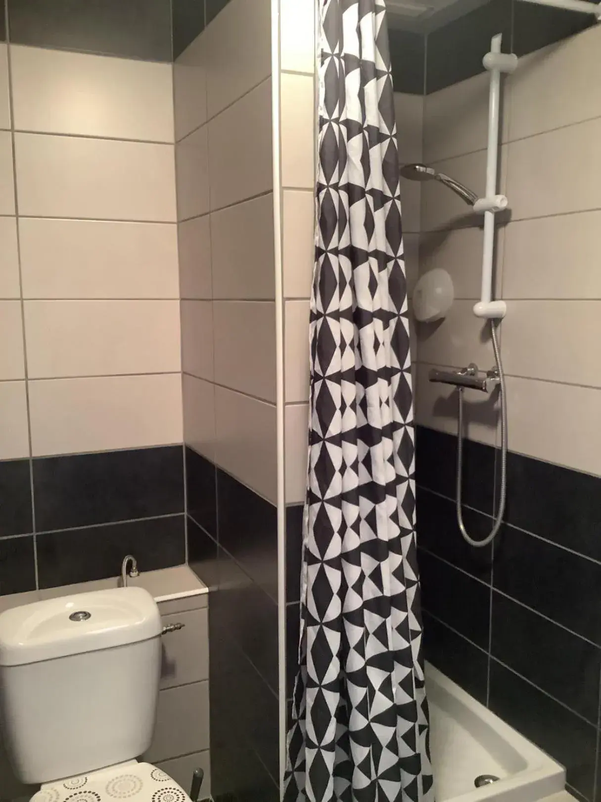 Bathroom in Logis Hôtel Restaurant La Borie Bathroom in Logis Hôtel Restaurant La Borie