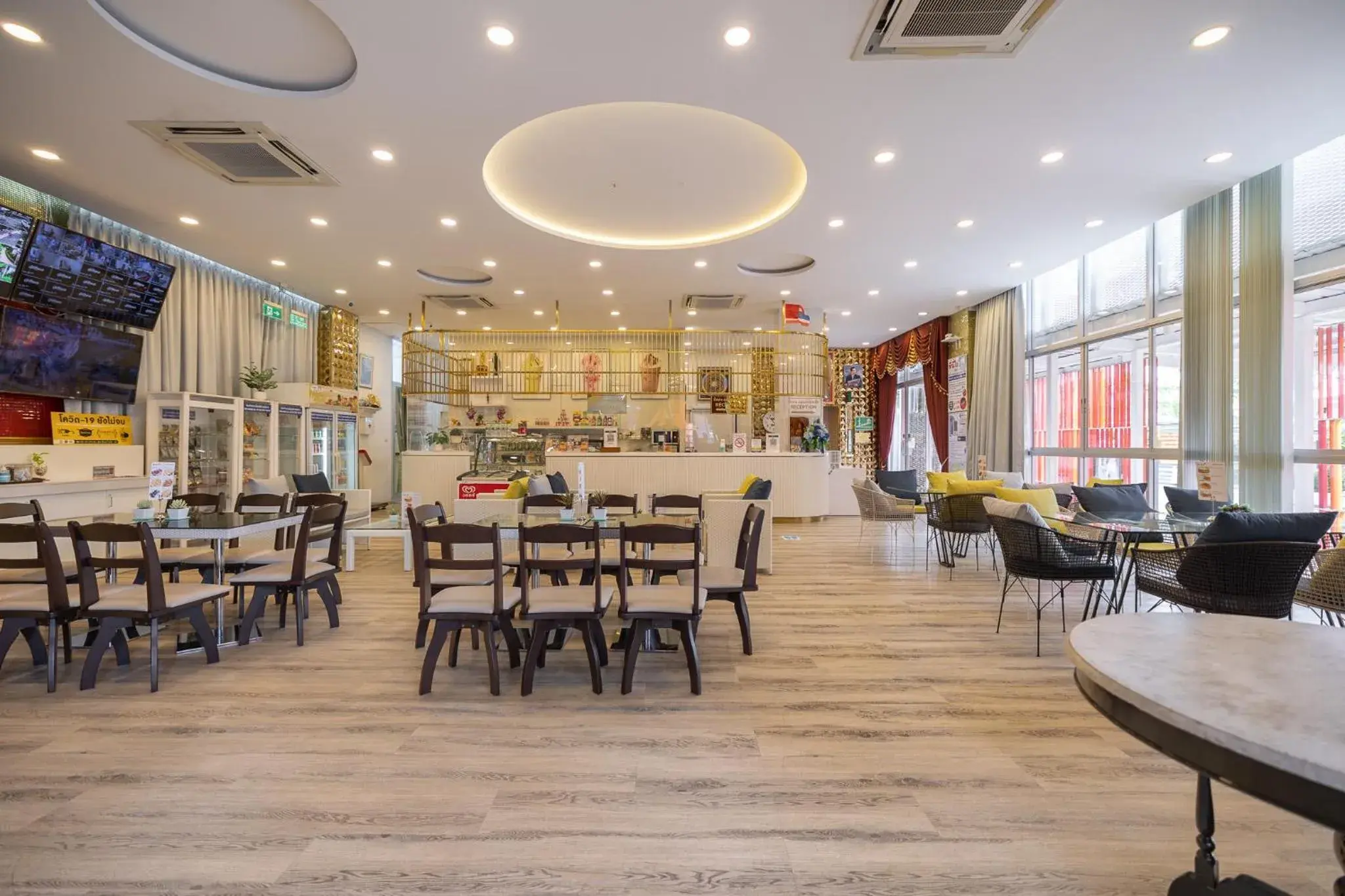 Lobby or reception in Bangkok Rama Hotel Lobby or reception in Bangkok Rama Hotel