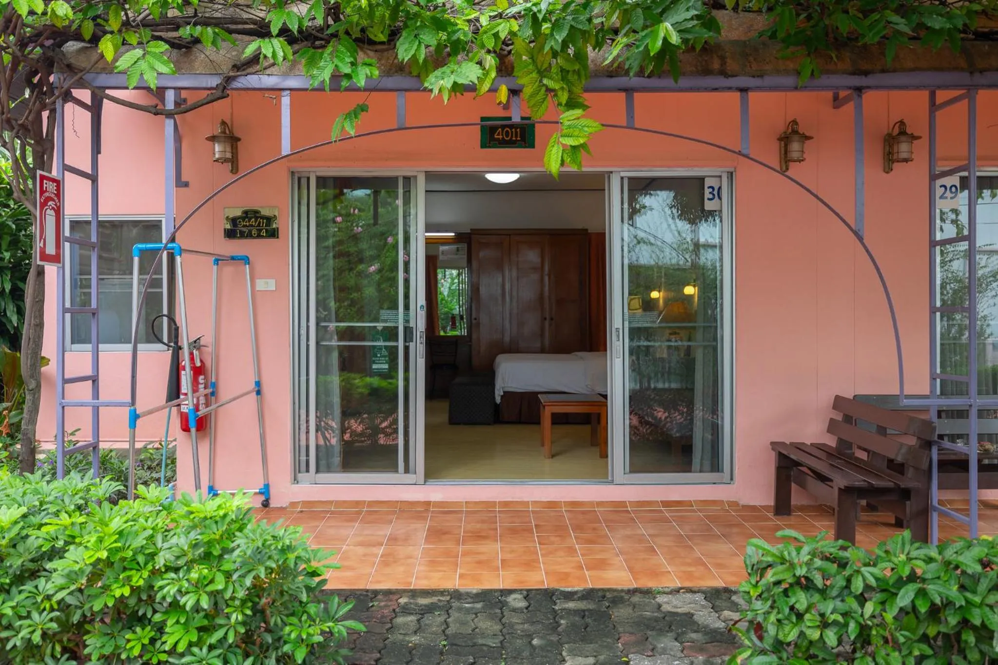 Property building in Bangkok Rama Hotel