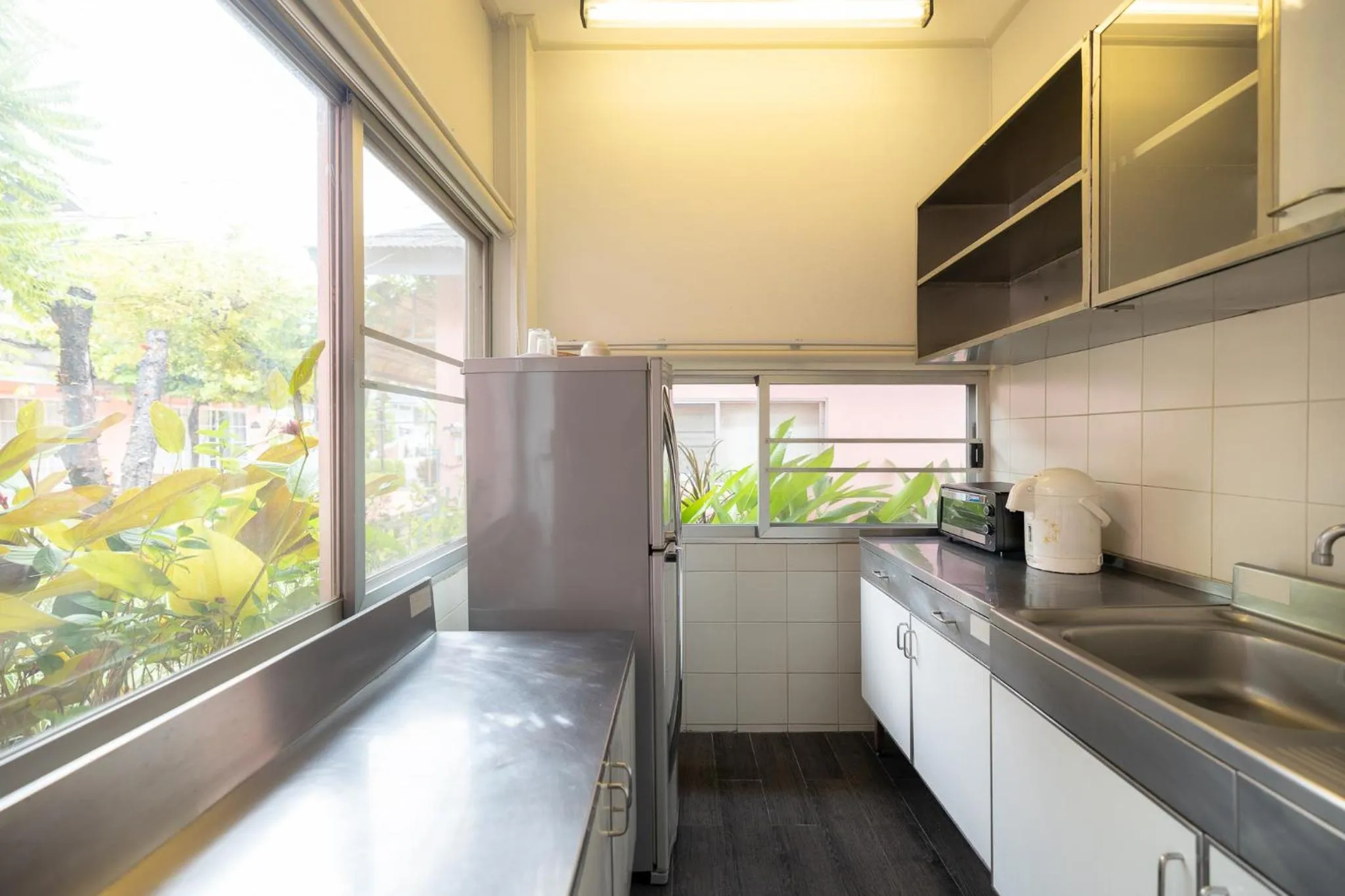 kitchen in Bangkok Rama Hotel