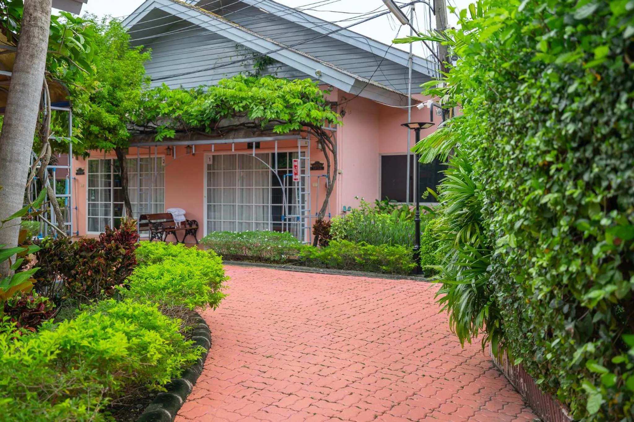 Property building in Bangkok Rama Hotel