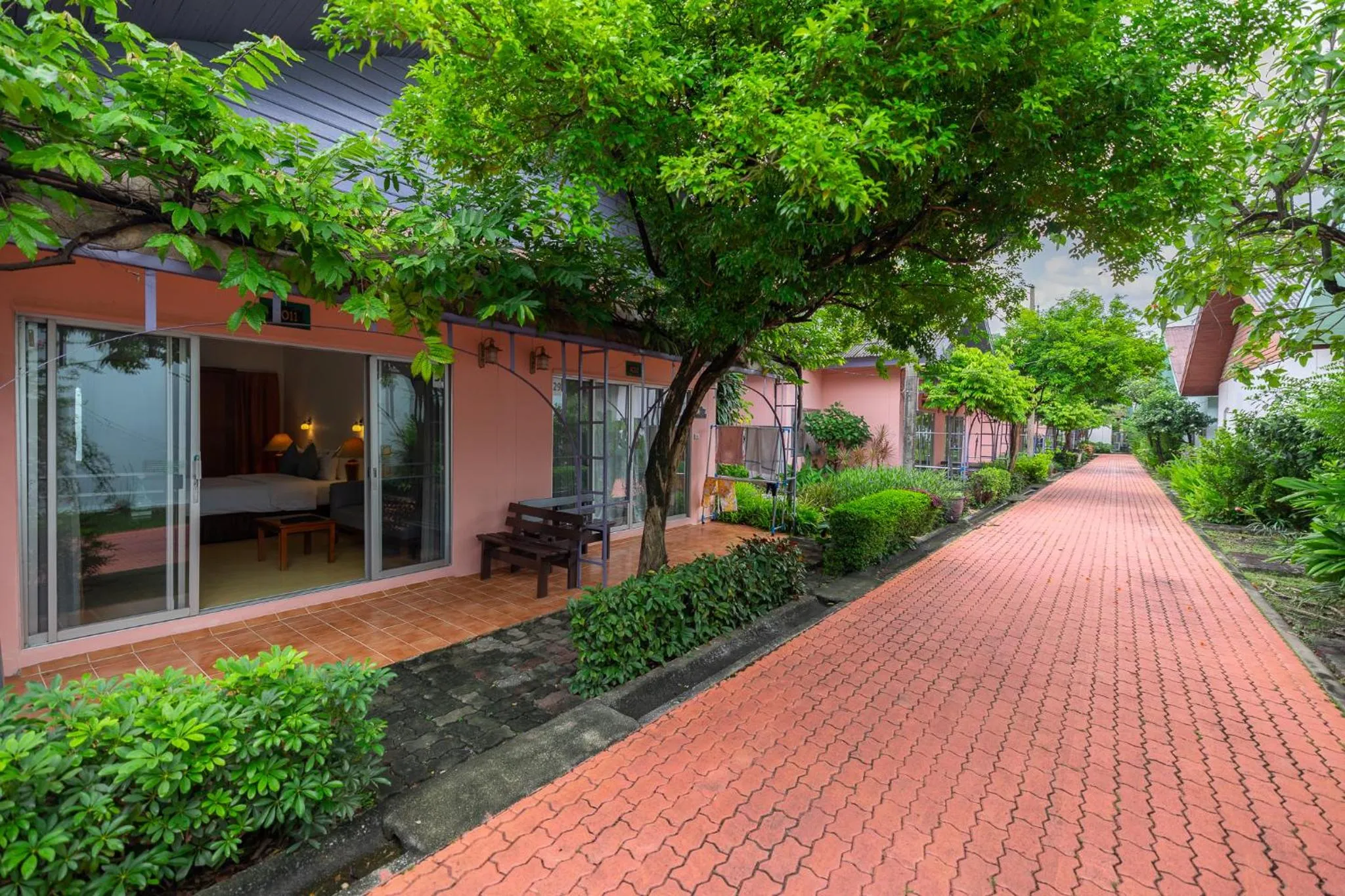 Property building in Bangkok Rama Hotel