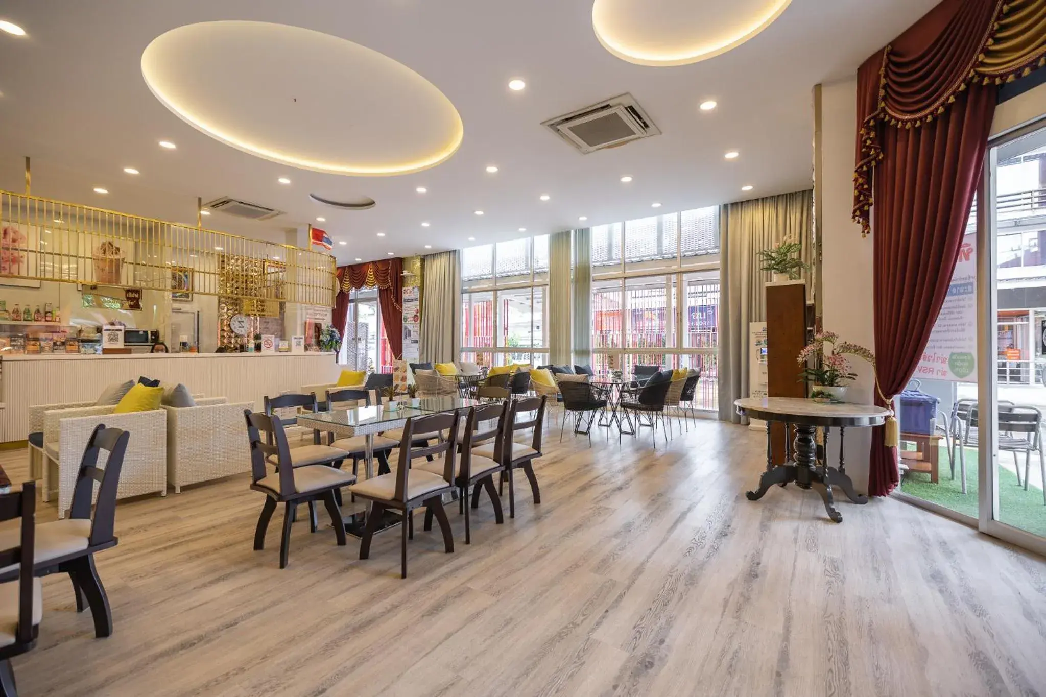 Lobby or reception in Bangkok Rama Hotel Lobby or reception in Bangkok Rama Hotel