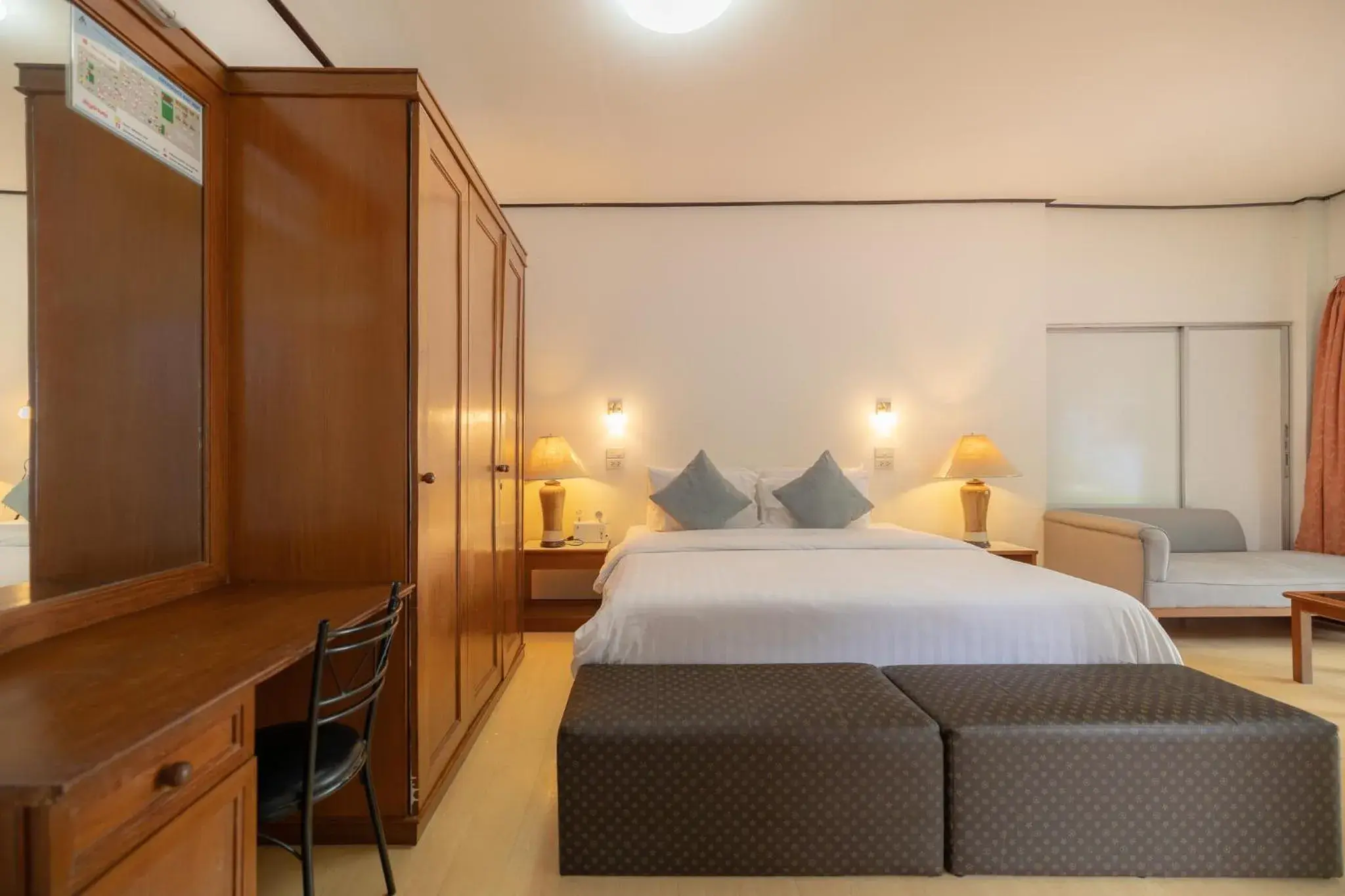 Bed in Bangkok Rama Hotel Bed in Bangkok Rama Hotel