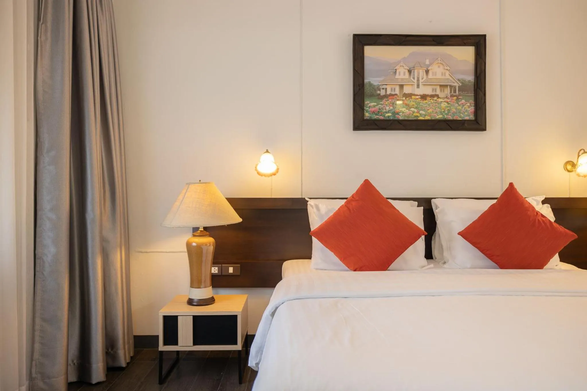 Bed in Bangkok Rama Hotel