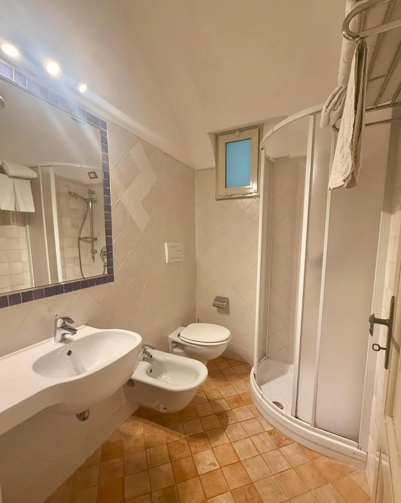 Shower in La Sirenetta Park Hotel