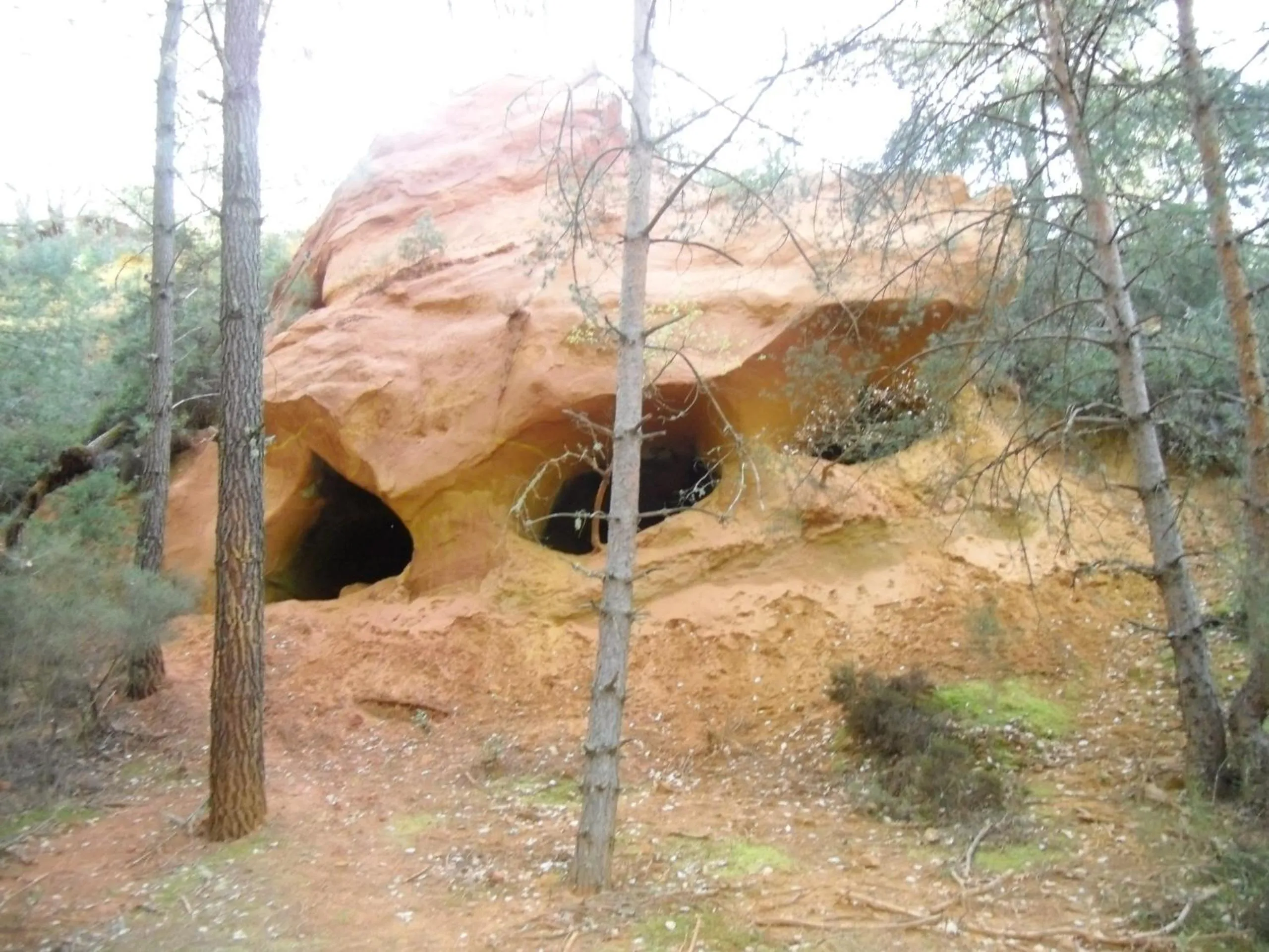 Natural landscape in La Colline des Ocres Village de vacances 3 étoiles
