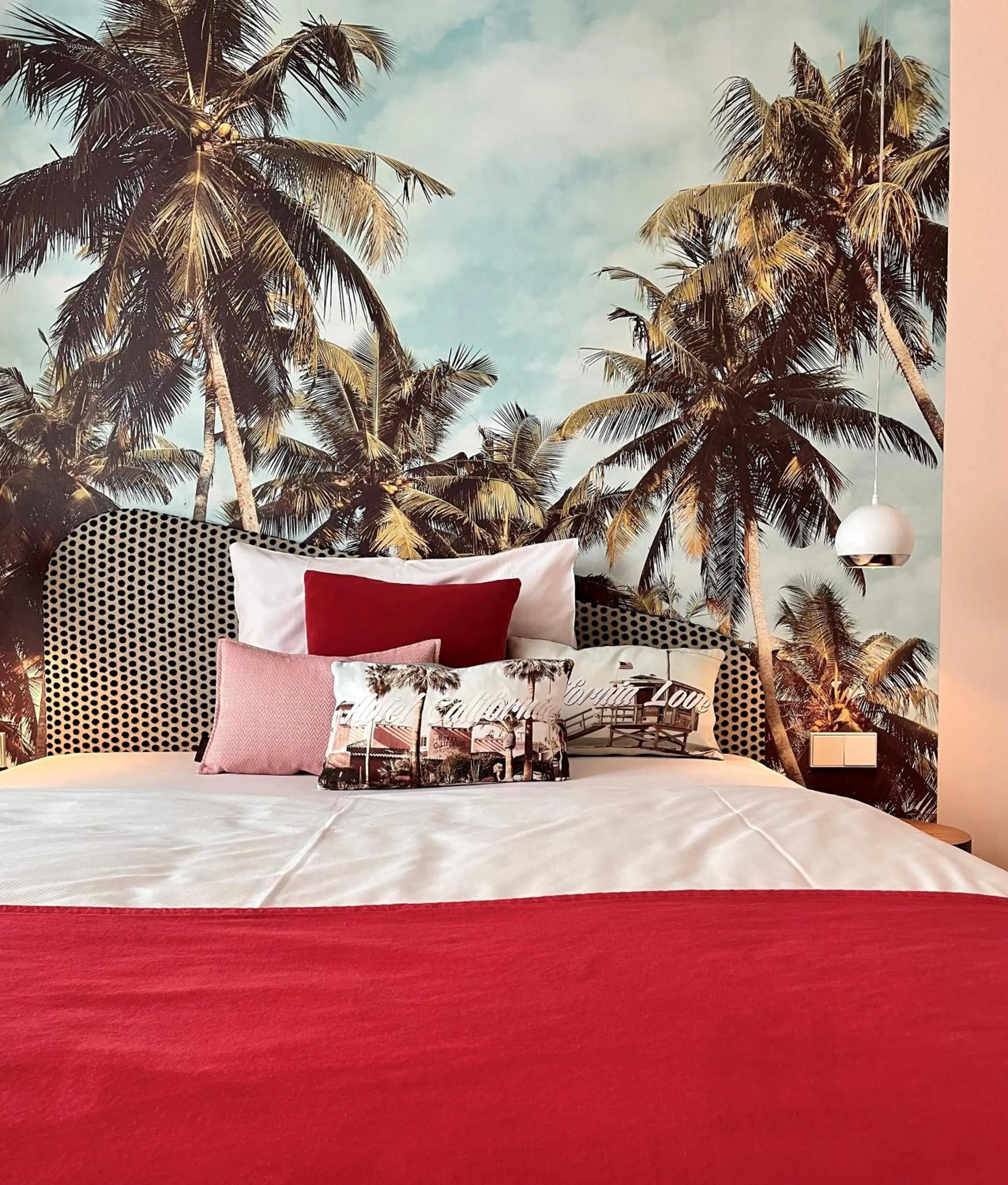 Hotel TraumRaum - "SELF CHECK IN"