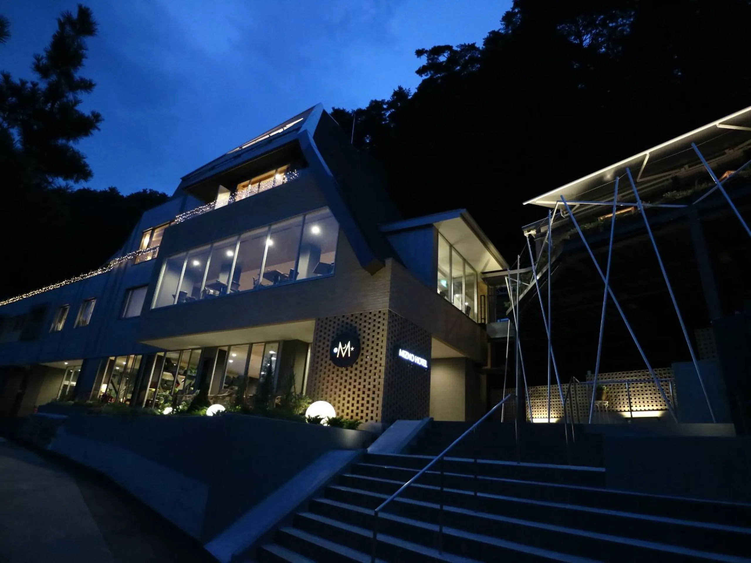 Property building in Mizno Hotel