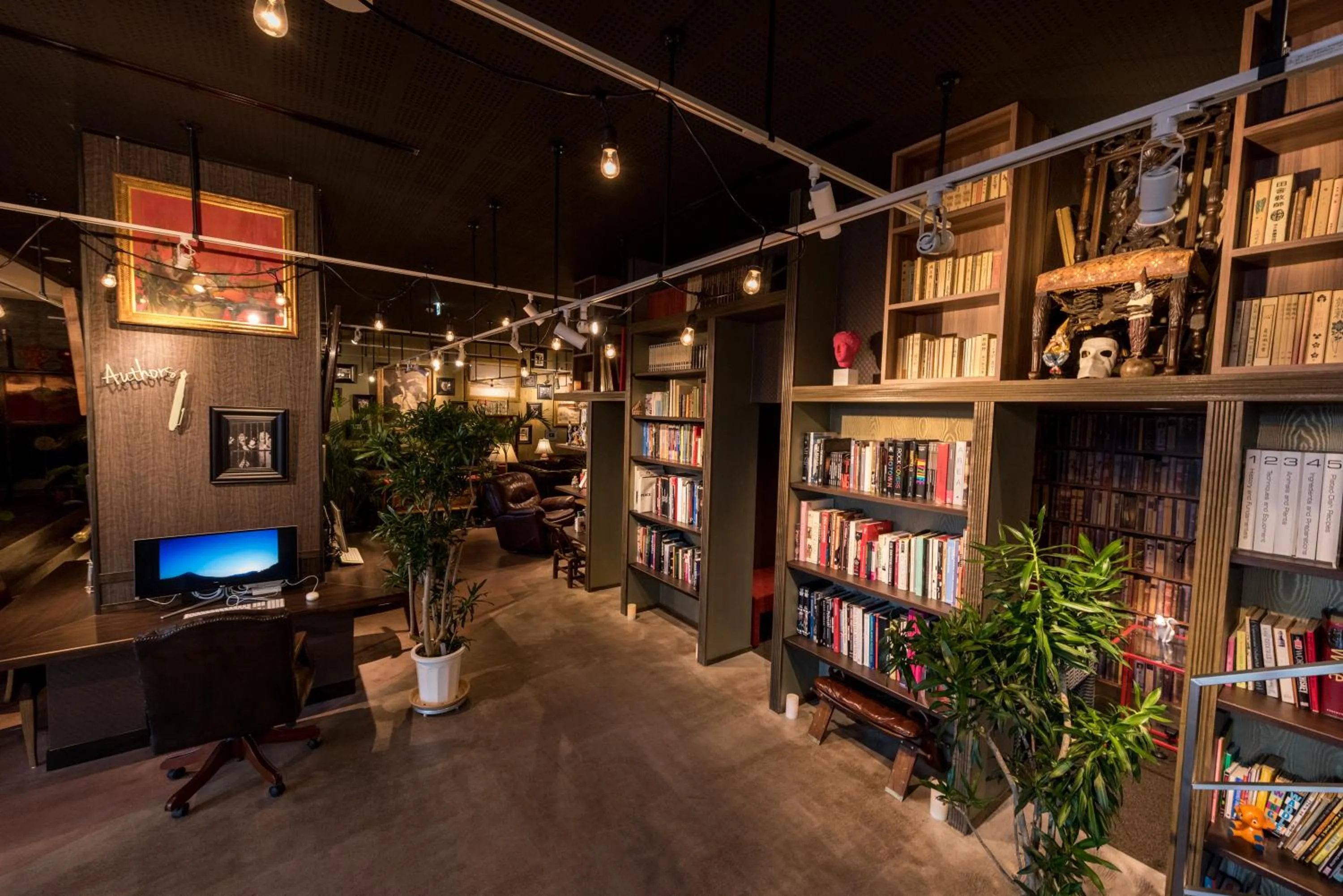 Library in Mizno Hotel