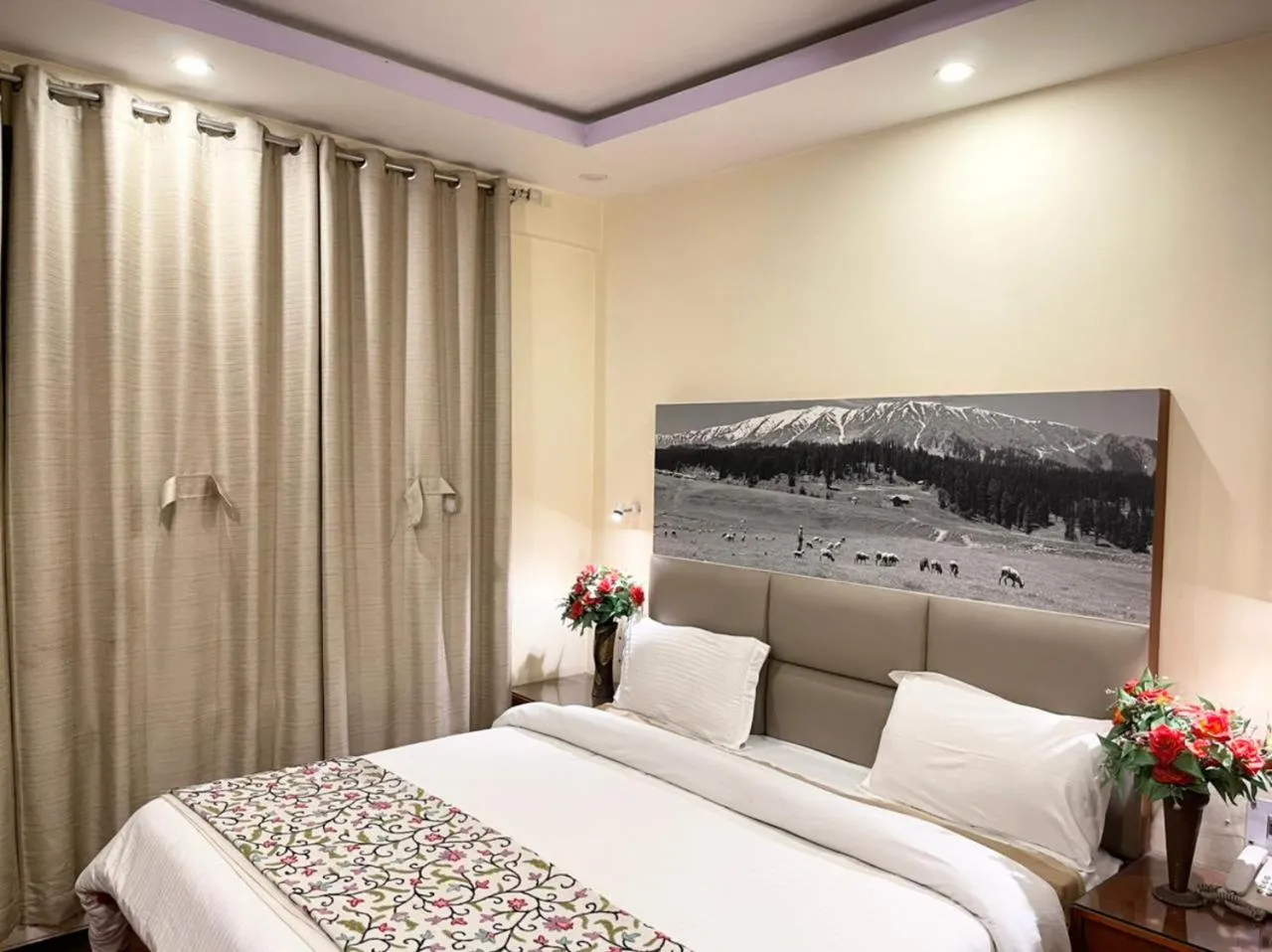 Bedroom, Bed in Hotel Centre Point