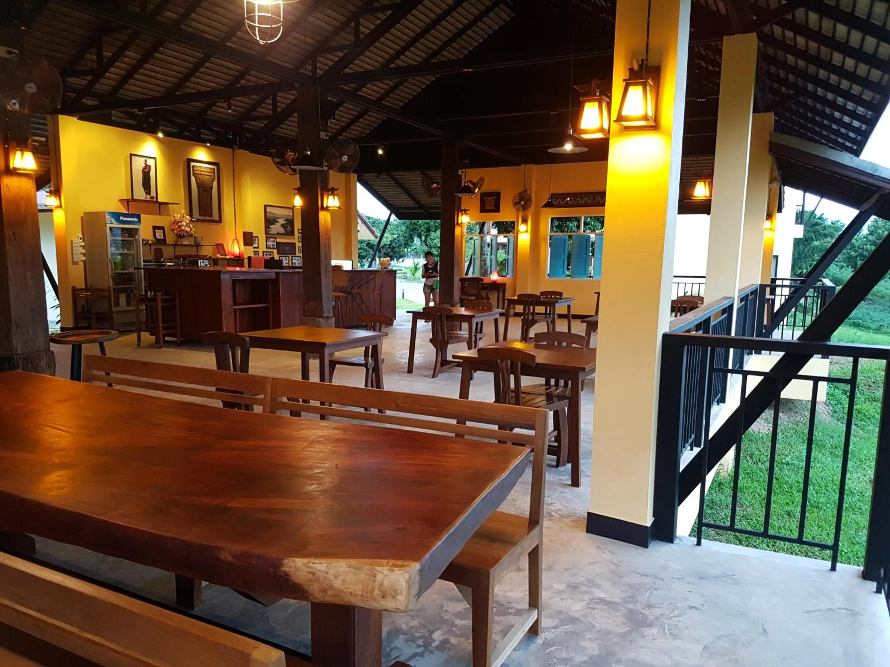 Restaurant/places to eat in Baan Sakuna Hotel