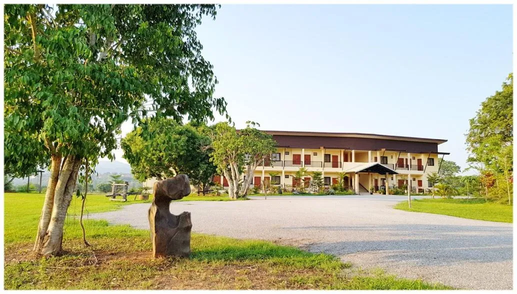 Facade/entrance in Baan Sakuna Hotel