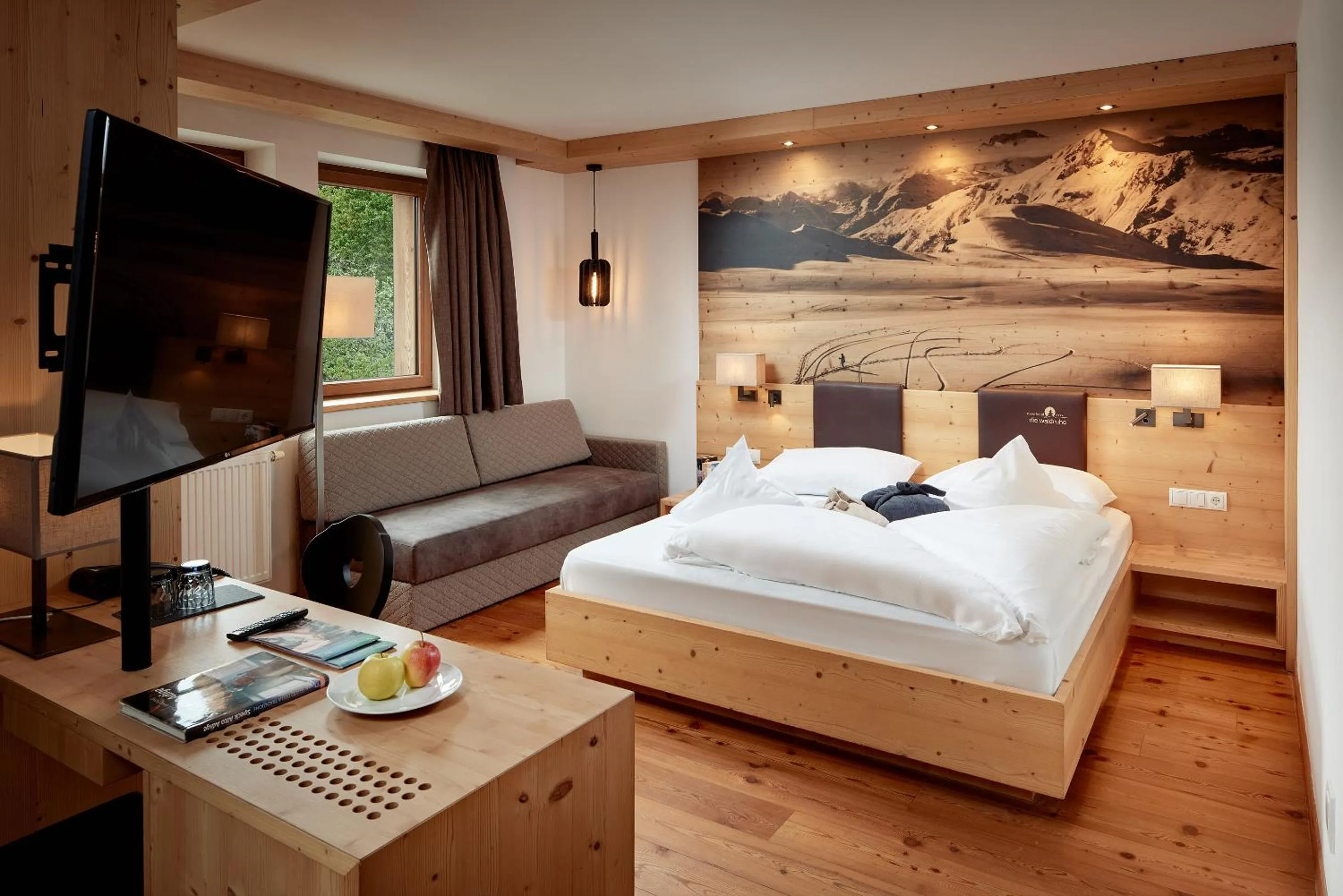 Photo of the whole room, Bed in Naturhotel Die Waldruhe GmbH