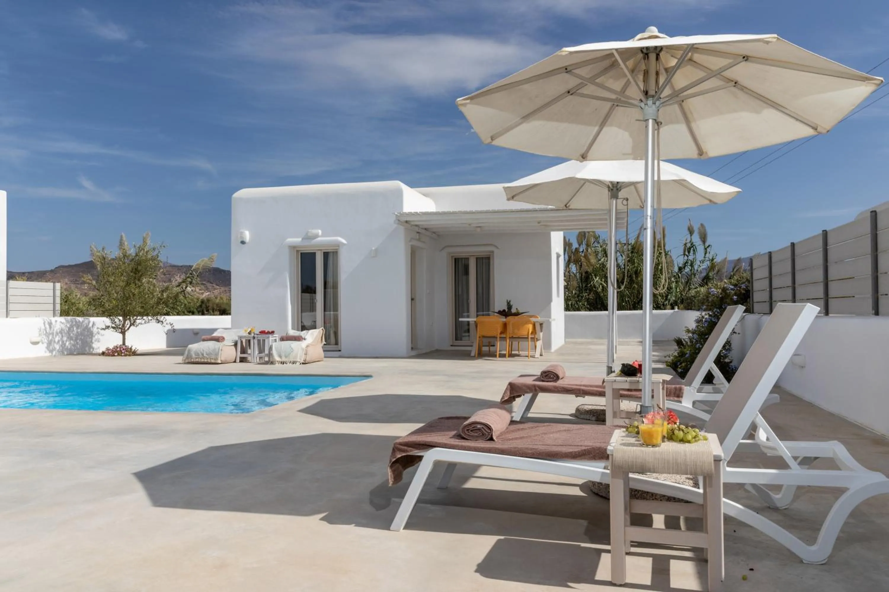 Naxian Lounge Villas