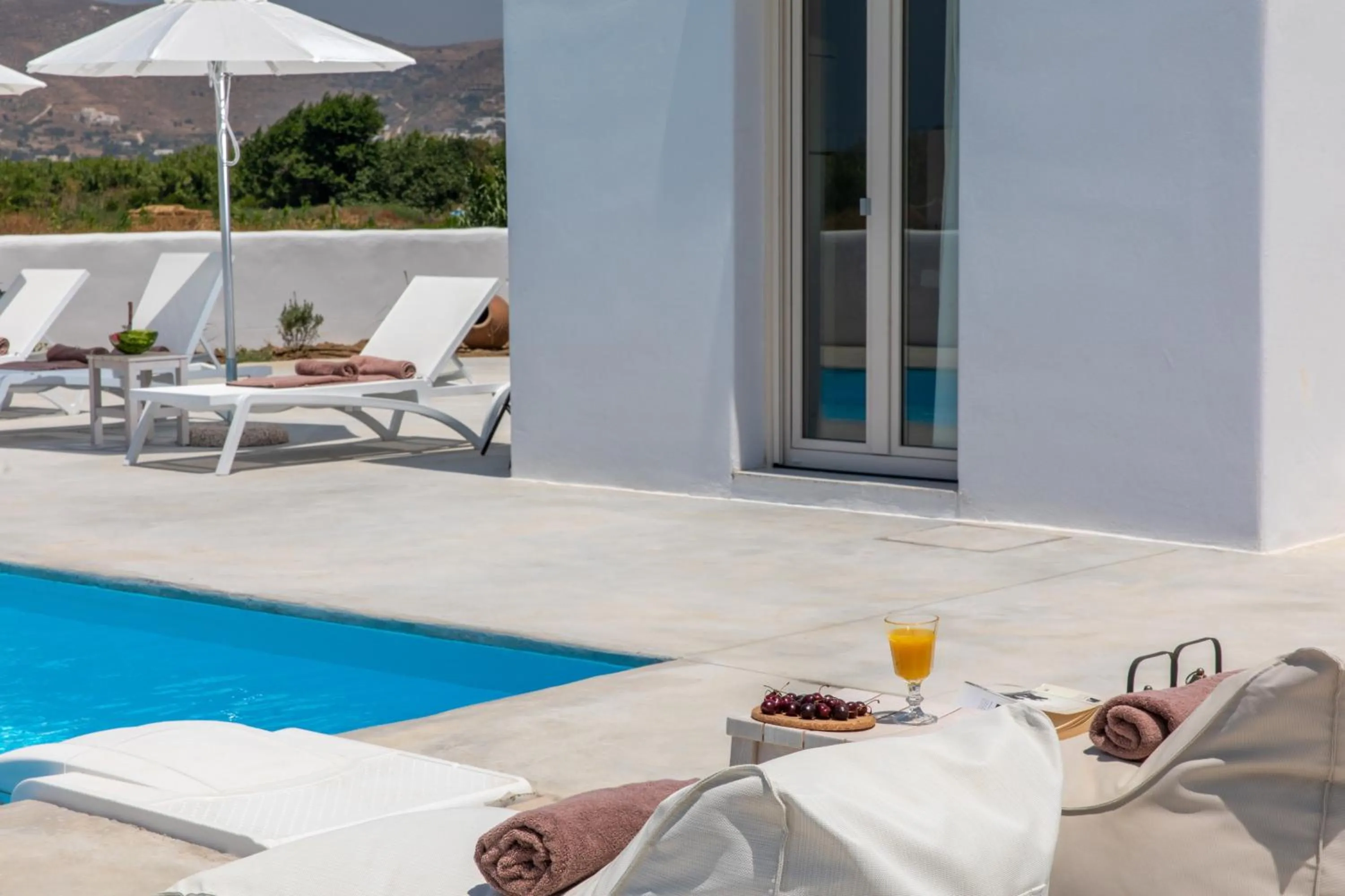 Swimming pool in Naxian Lounge Villas