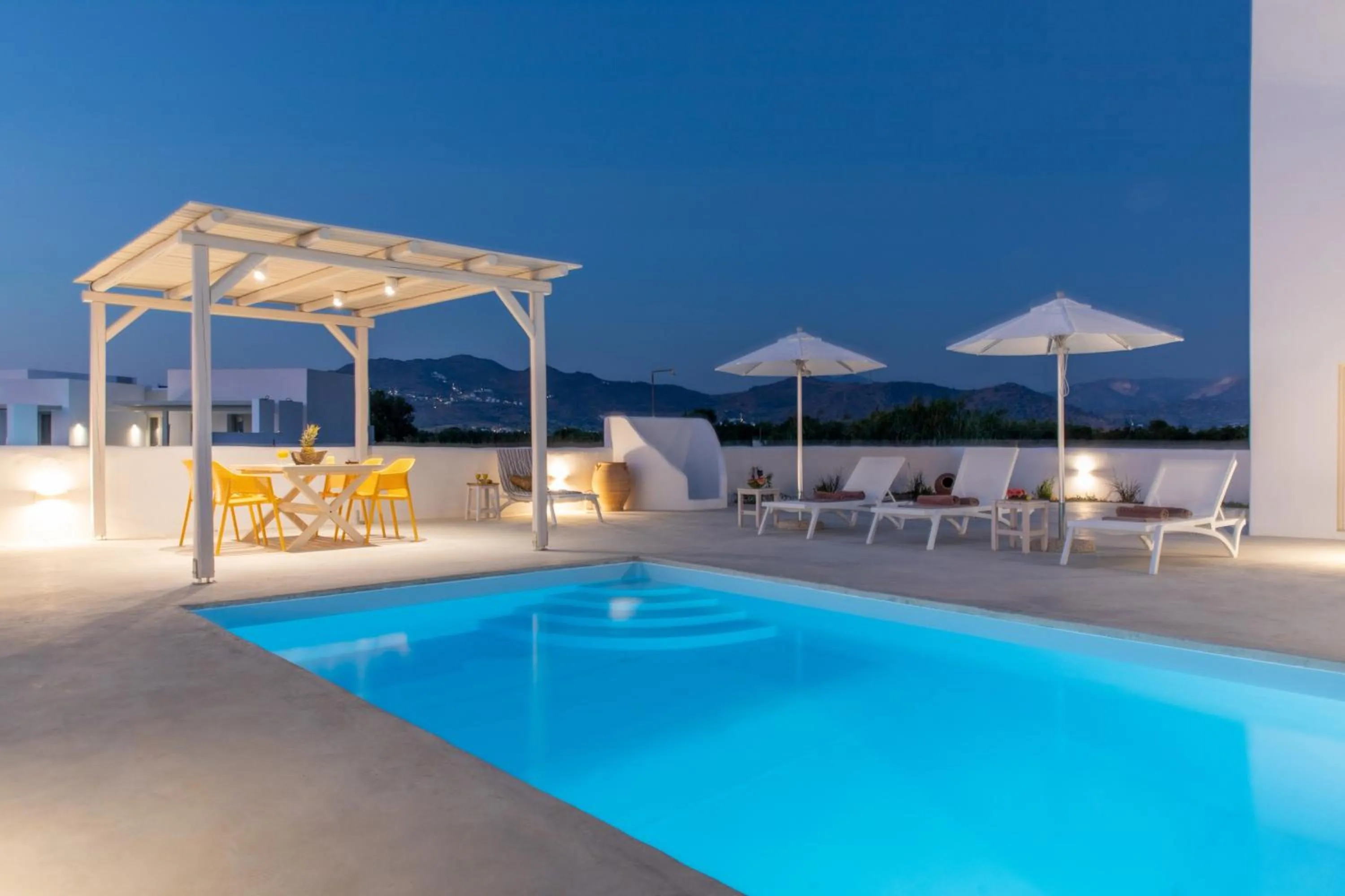 Swimming pool in Naxian Lounge Villas