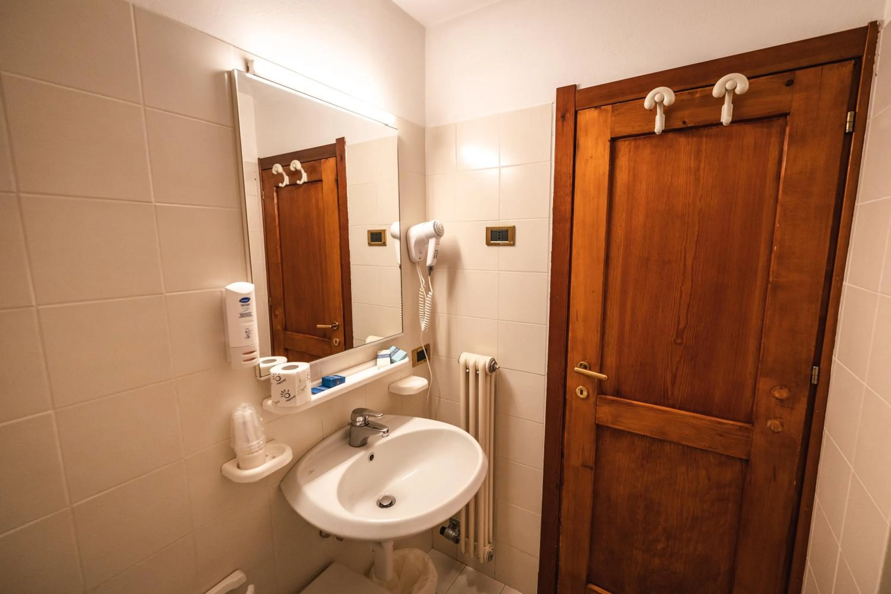 Bathroom in Smart Hotel Renzi