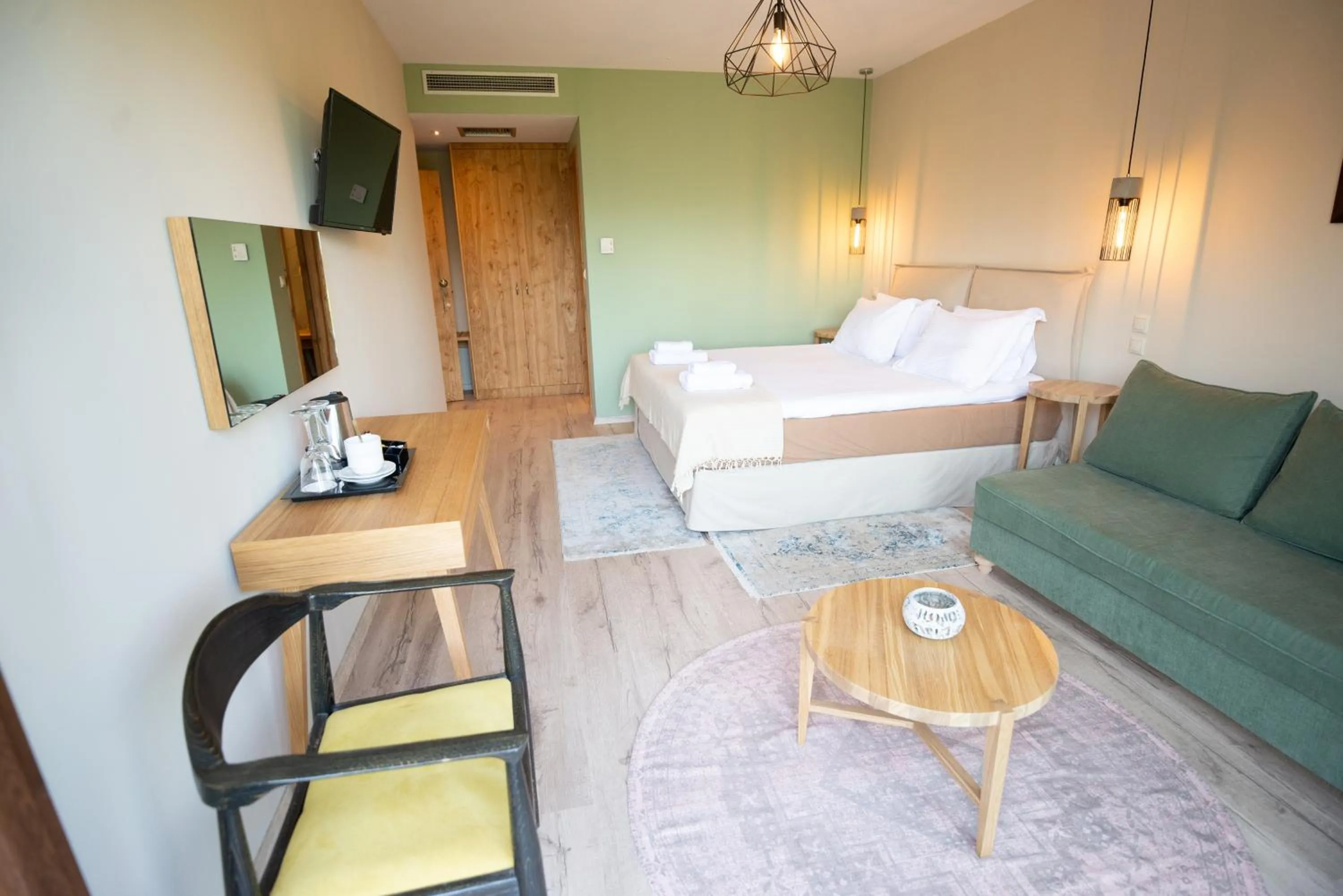 Bedroom, Bed in Anavasi Mountain Resort