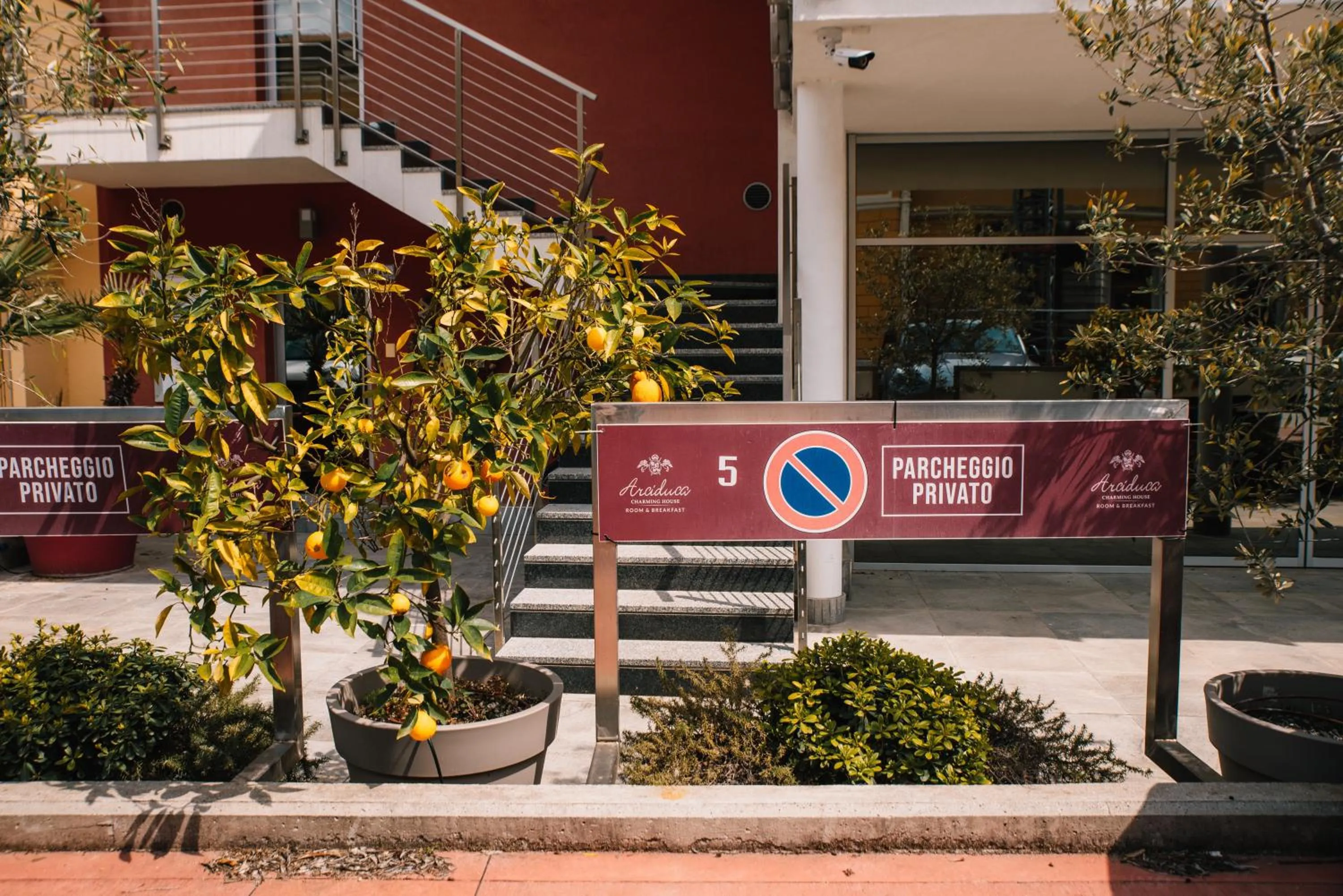 Parking in Arciduca Charming House Room & Breakfast